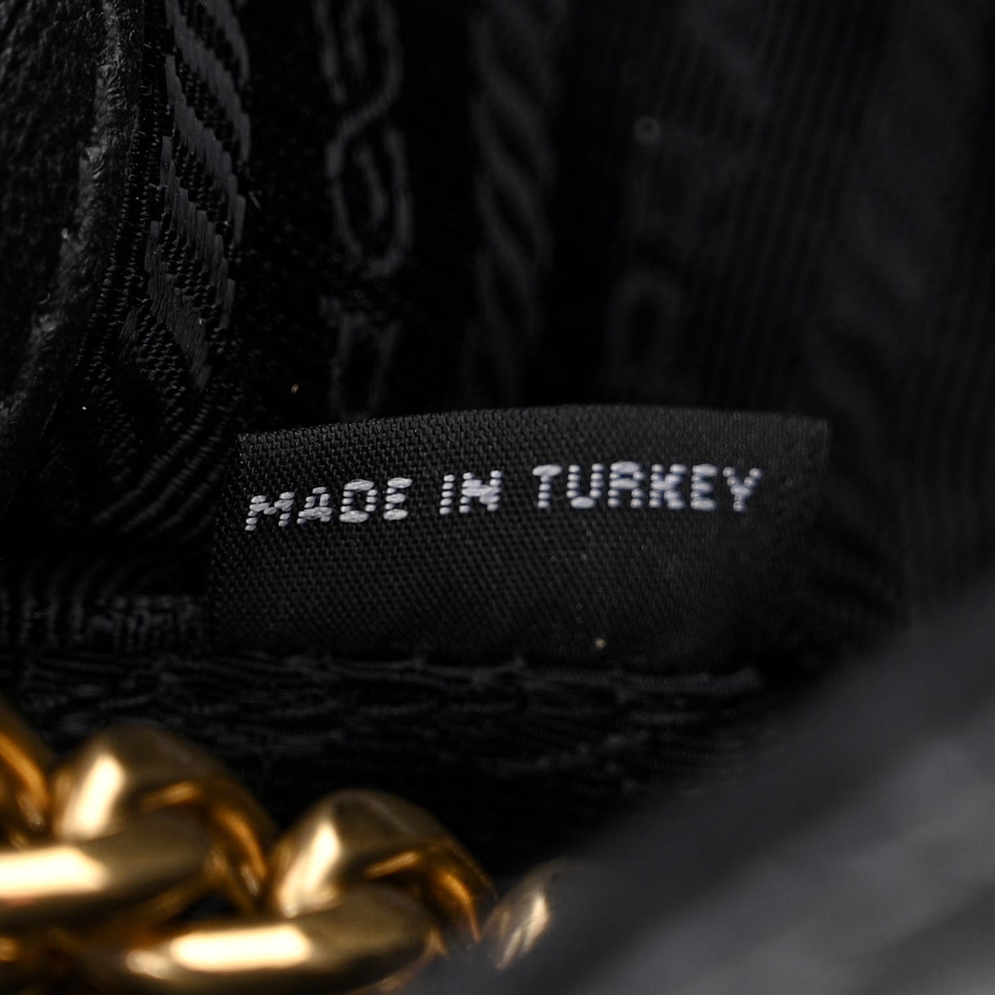 Nappa Gaufre Medium Chain Flap Shoulder Bag Black