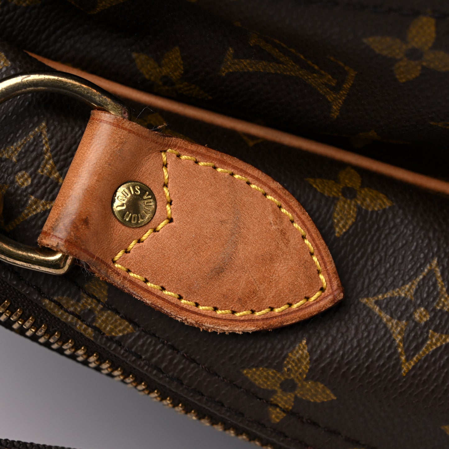 Monogram Alize 1 Compartment