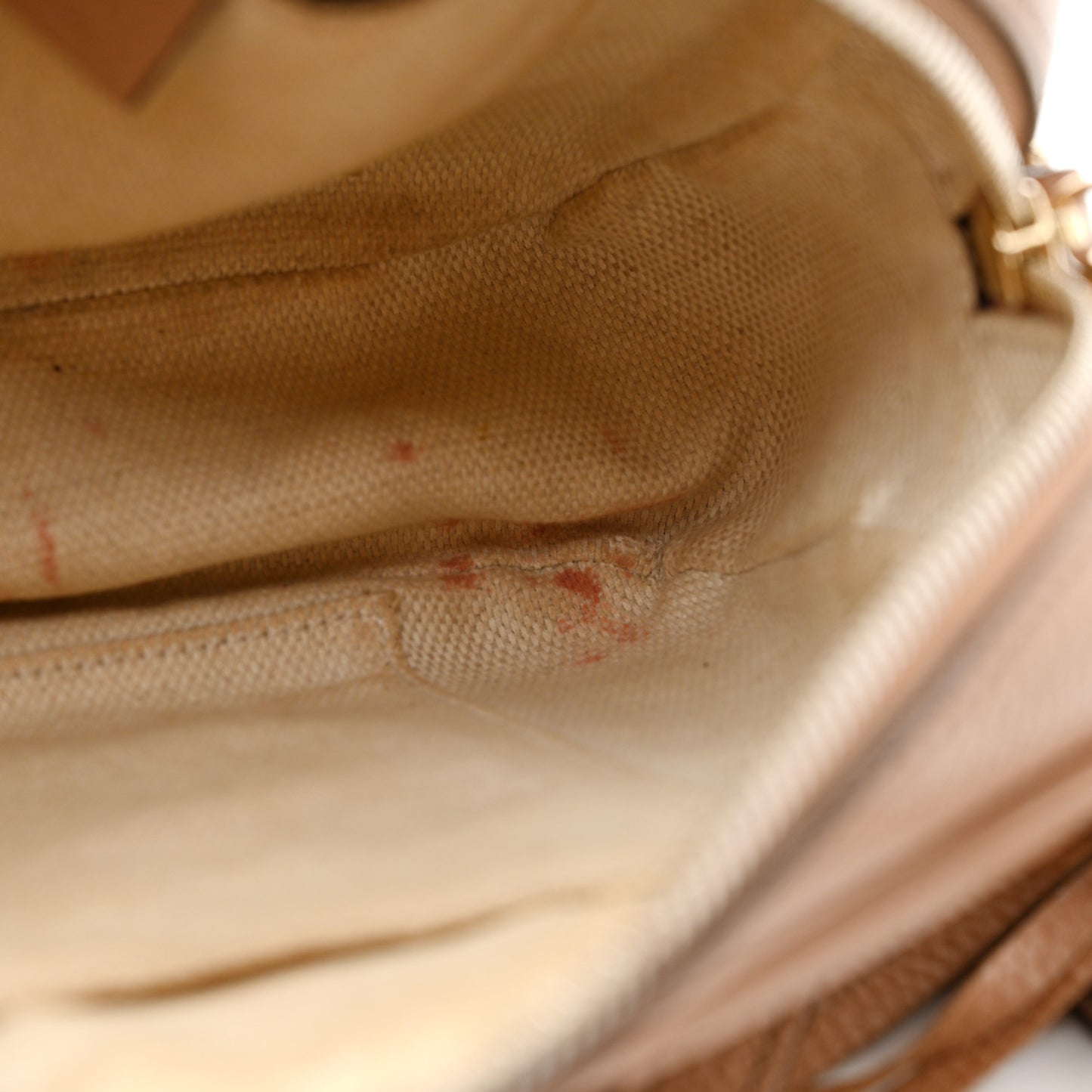 Pebbled Calfskin Small Soho Disco Bag Camelia