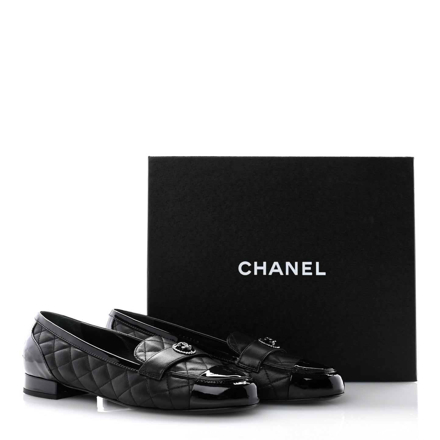 Lambskin Quilted Patent Calfskin Cap Toe CC Loafers 40 Black
