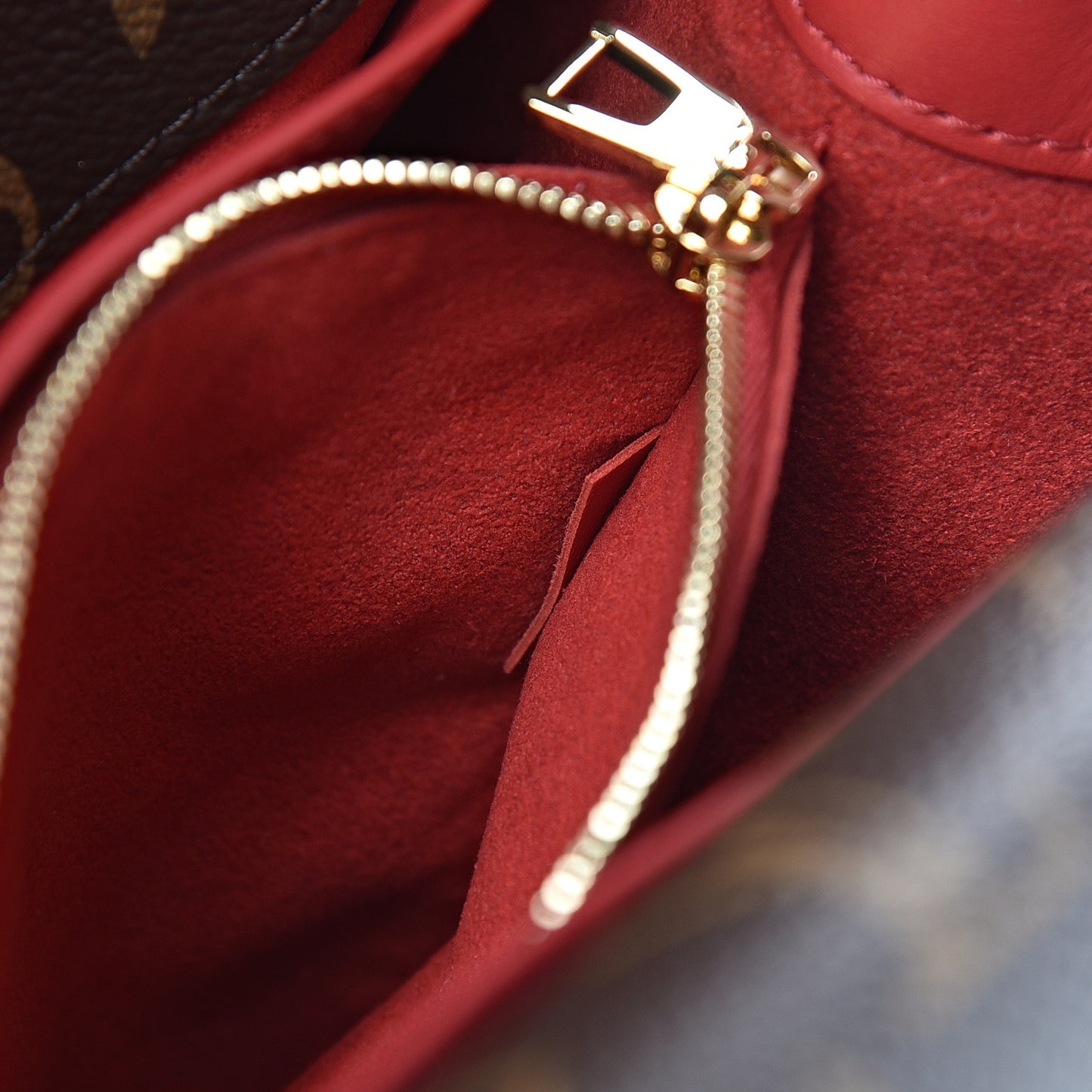 Grained Calfskin Monogram Double V Rubis