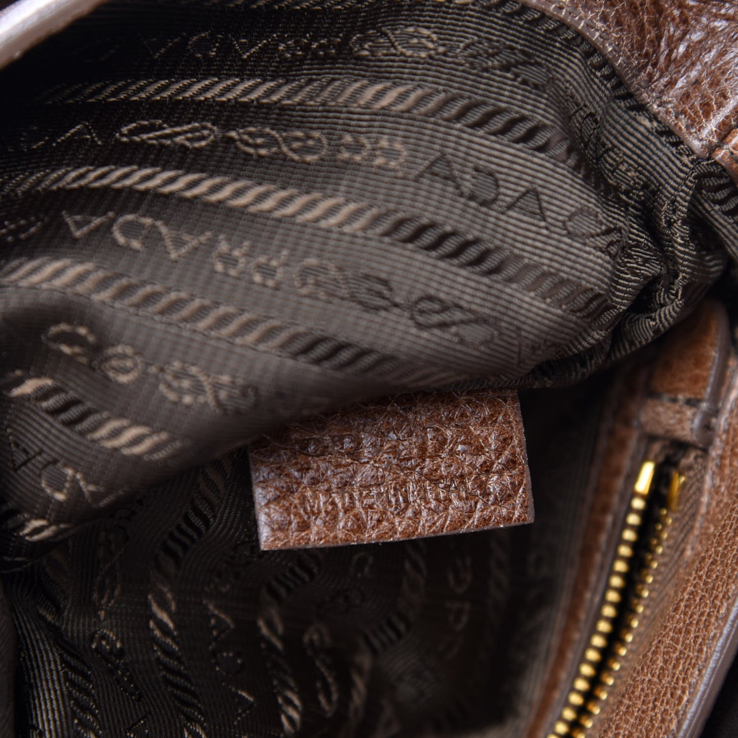 Cervo Pietre Jeweled Shoulder Bag Cammello