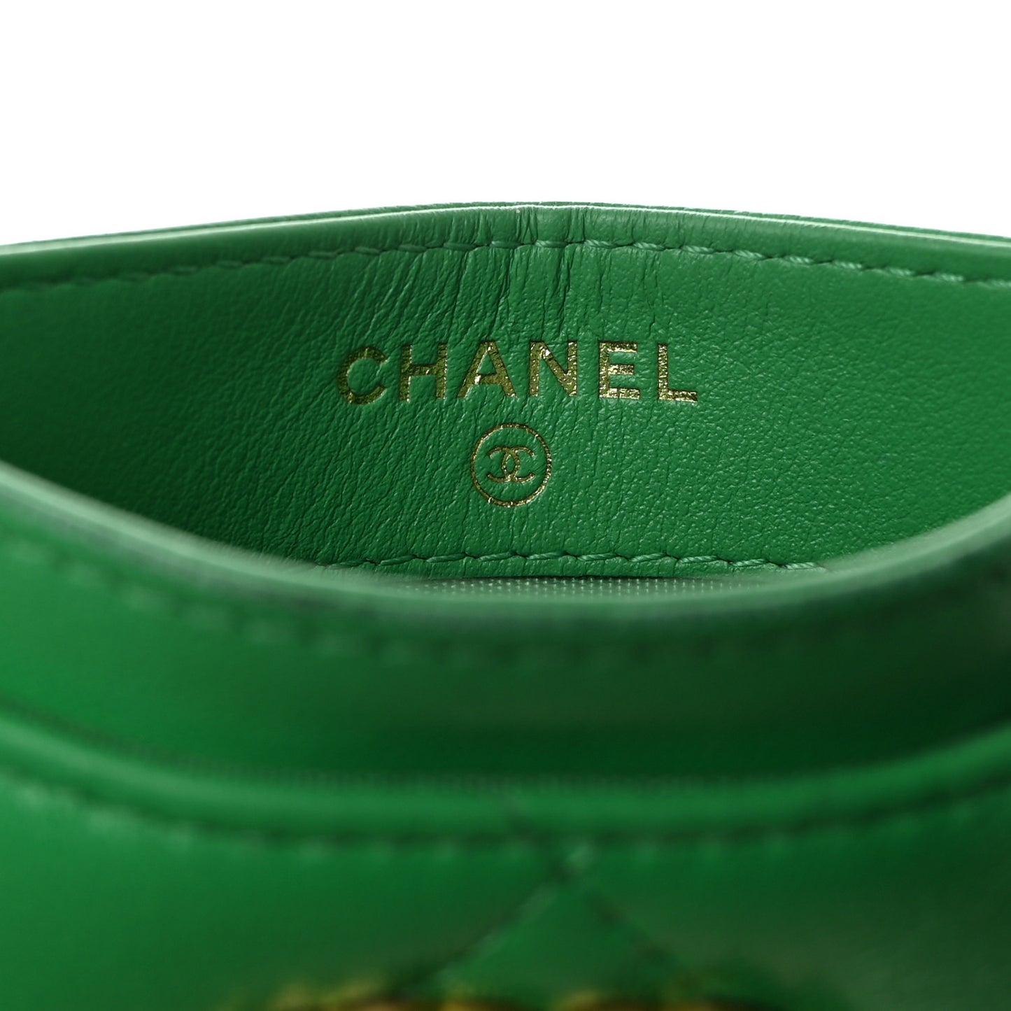 Lambskin Quilted Chanel 19 Card Holder Green