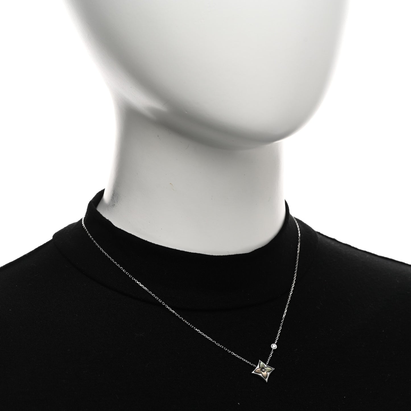 18K White Gold Diamond Grey Mother of Pearl Color Blossom BB Star Pendant Necklace