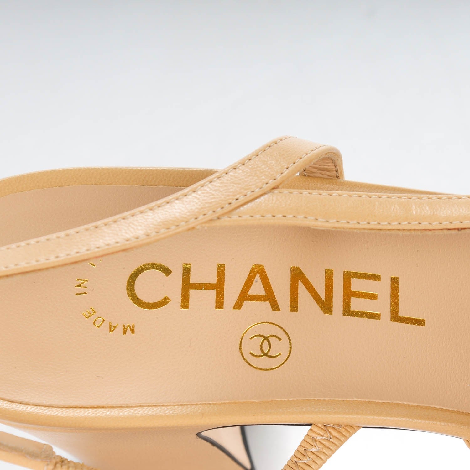 Chanel Goatskin Grosgrain Cap Toe CC Slingback Sandals 38 Beige Black 5 of 7