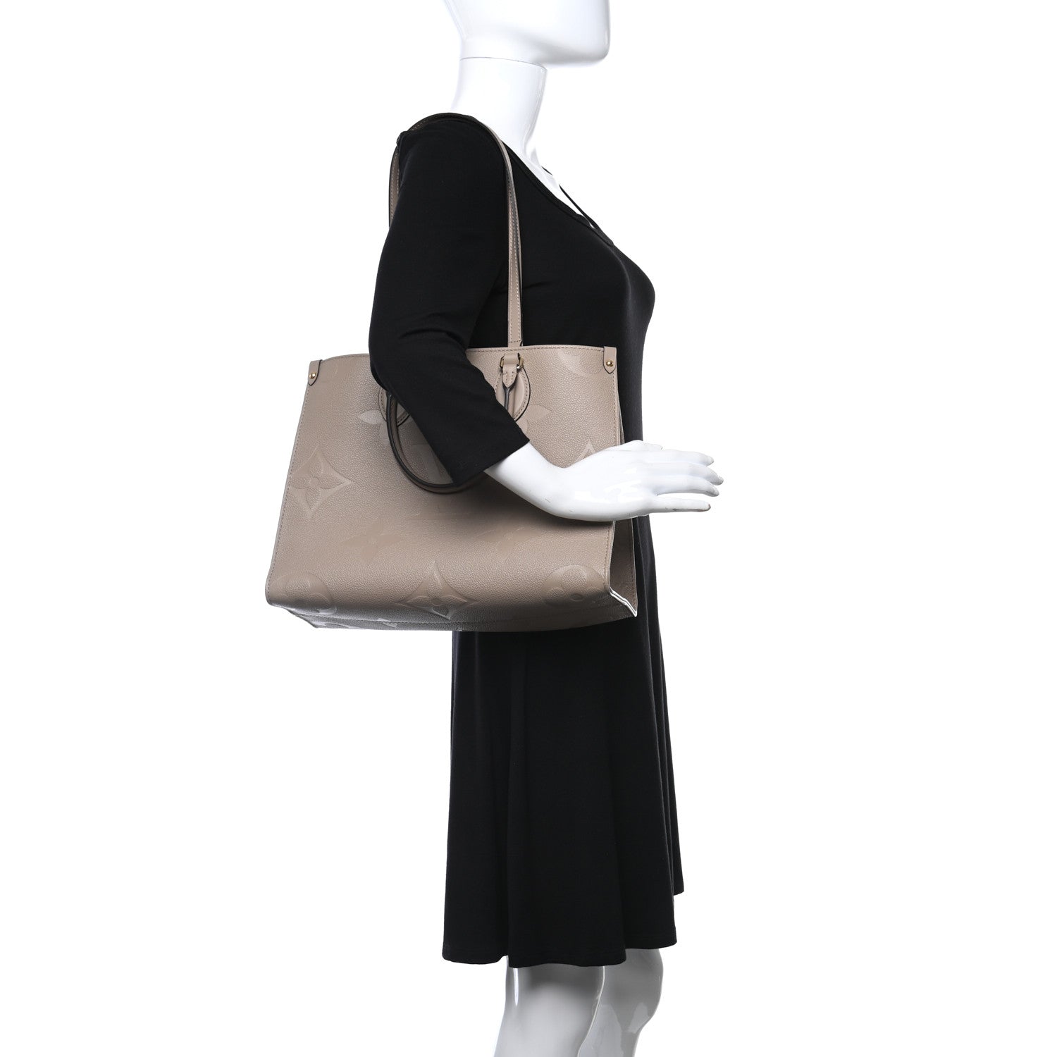 Louis Vuitton Empreinte Monogram Giant Onthego MM Tourterelle 3 of 8