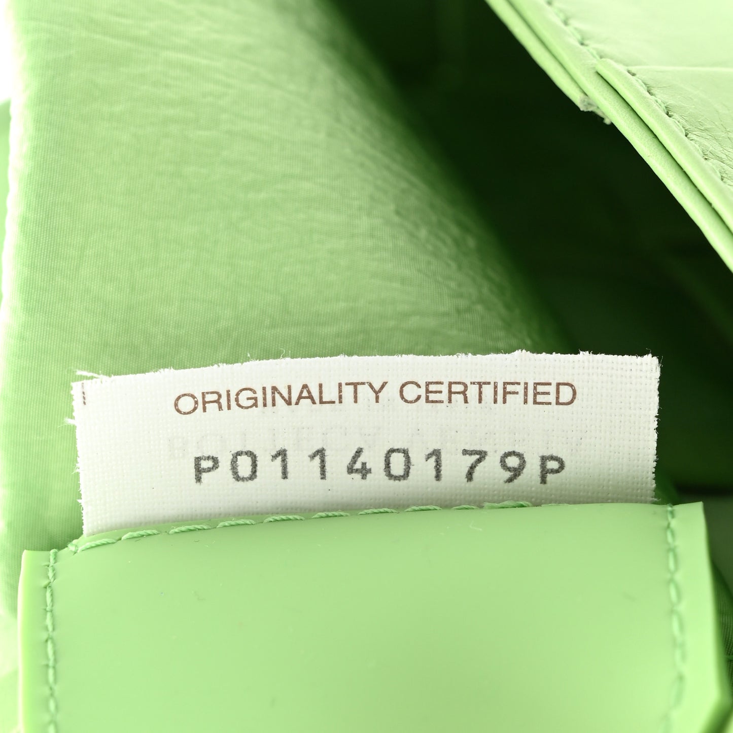 Paper Calfskin Maxi Intreccio Extra Mini Cassette Crossbody Bag Pistachio