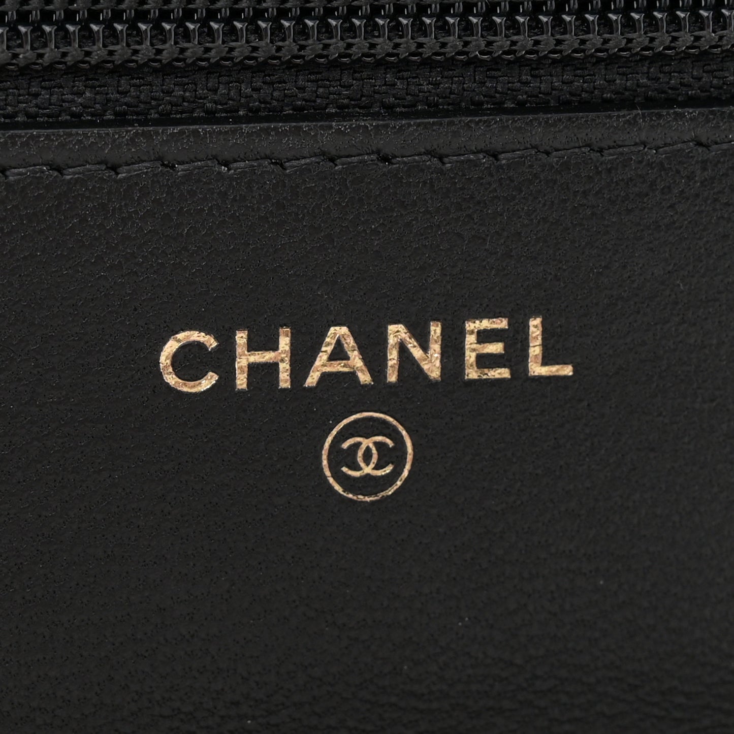 Lambskin Quilted CC Pearl Crush Wallet on Chain WOC Black
