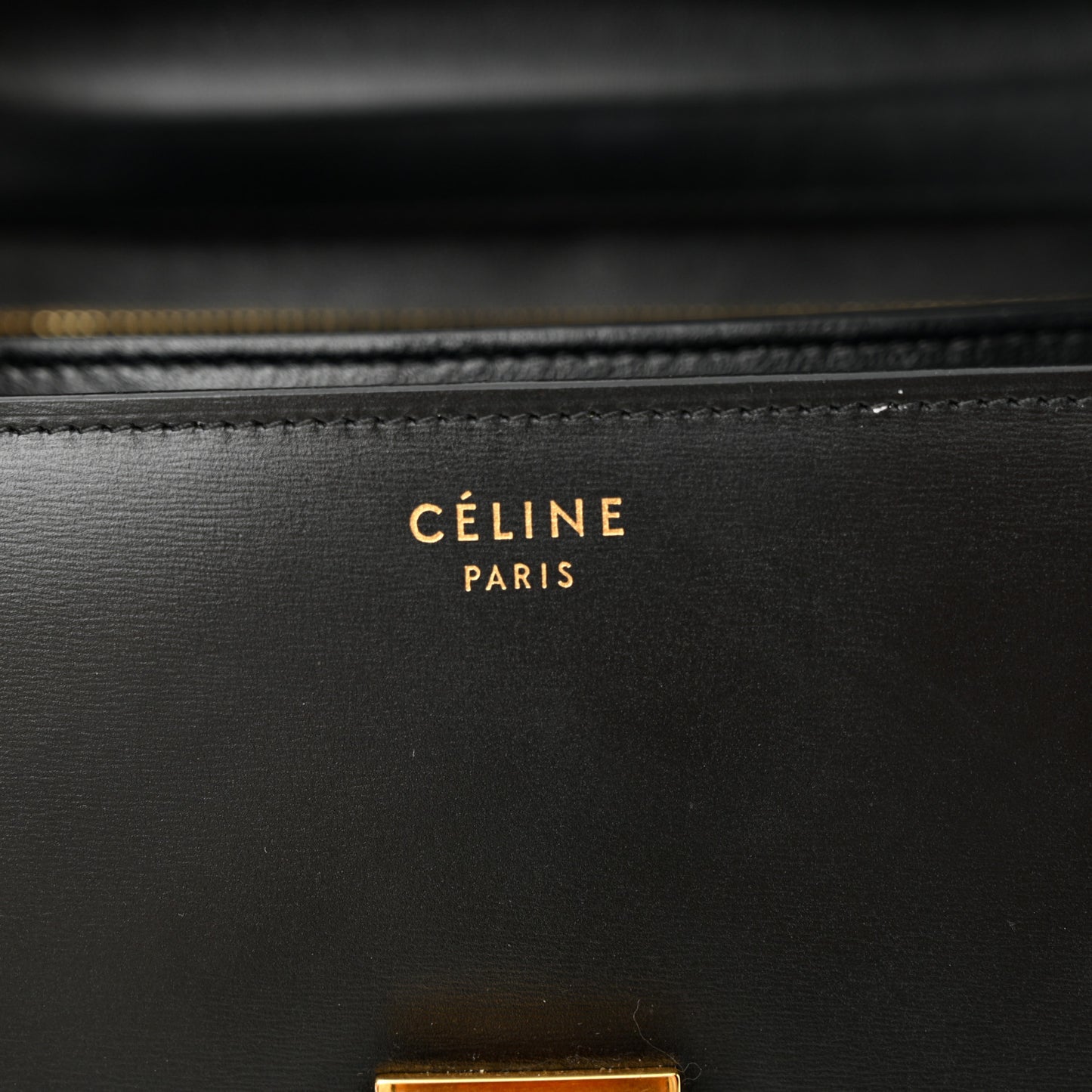 Box Calfskin Medium Classic Box Flap Bag Black