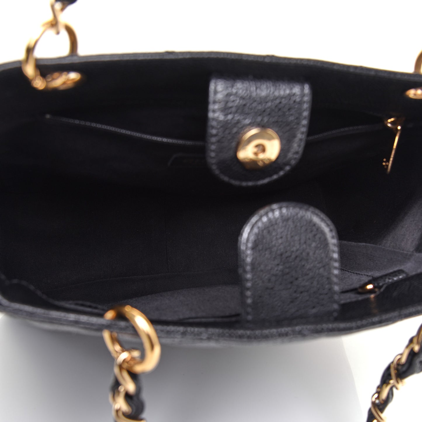 Caviar Quilted Petit Shopping Tote PST Black