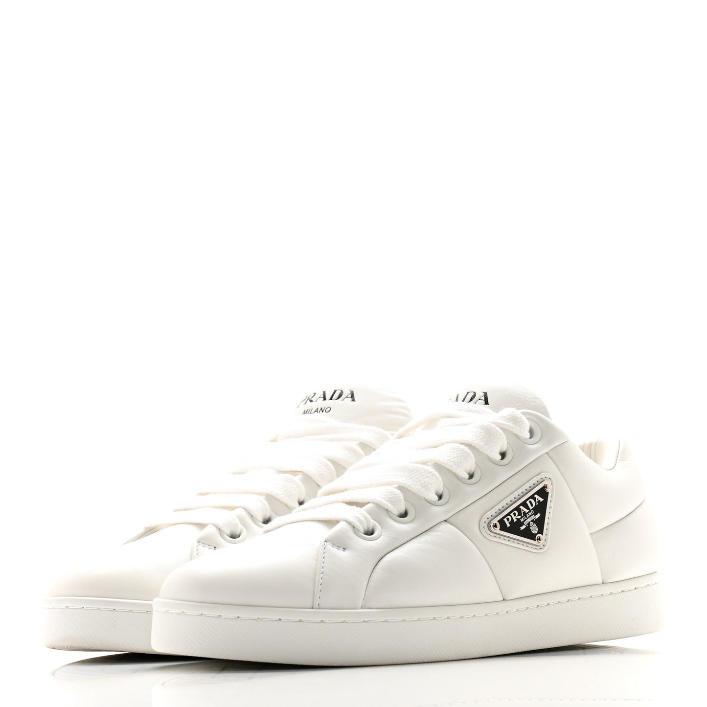Soft Nappa Triangle Logo Low Top Sneakers 36 White