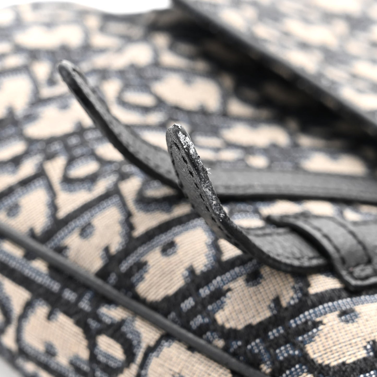 Oblique Mens Saddle Bag Black