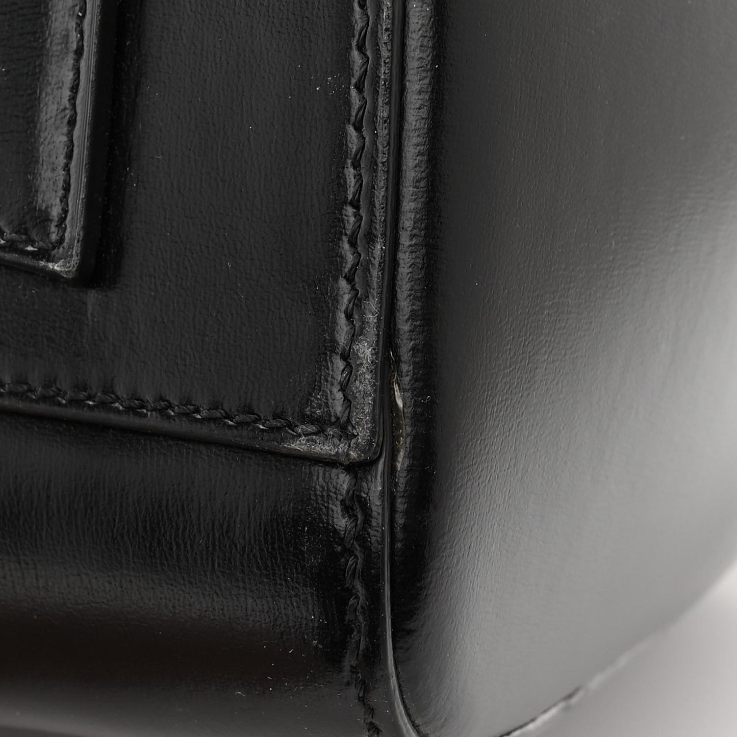 Shiny Lord Calfskin Medium Antigona Black