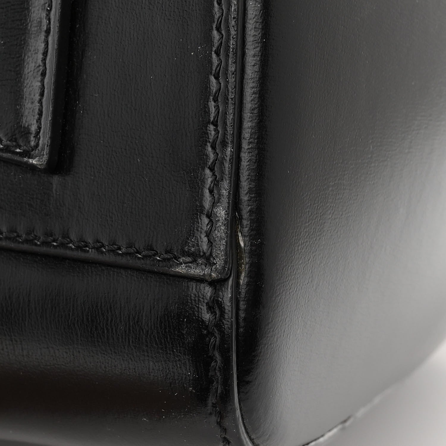 Givenchy Shiny Lord Calfskin Medium Antigona Black 16 of 20