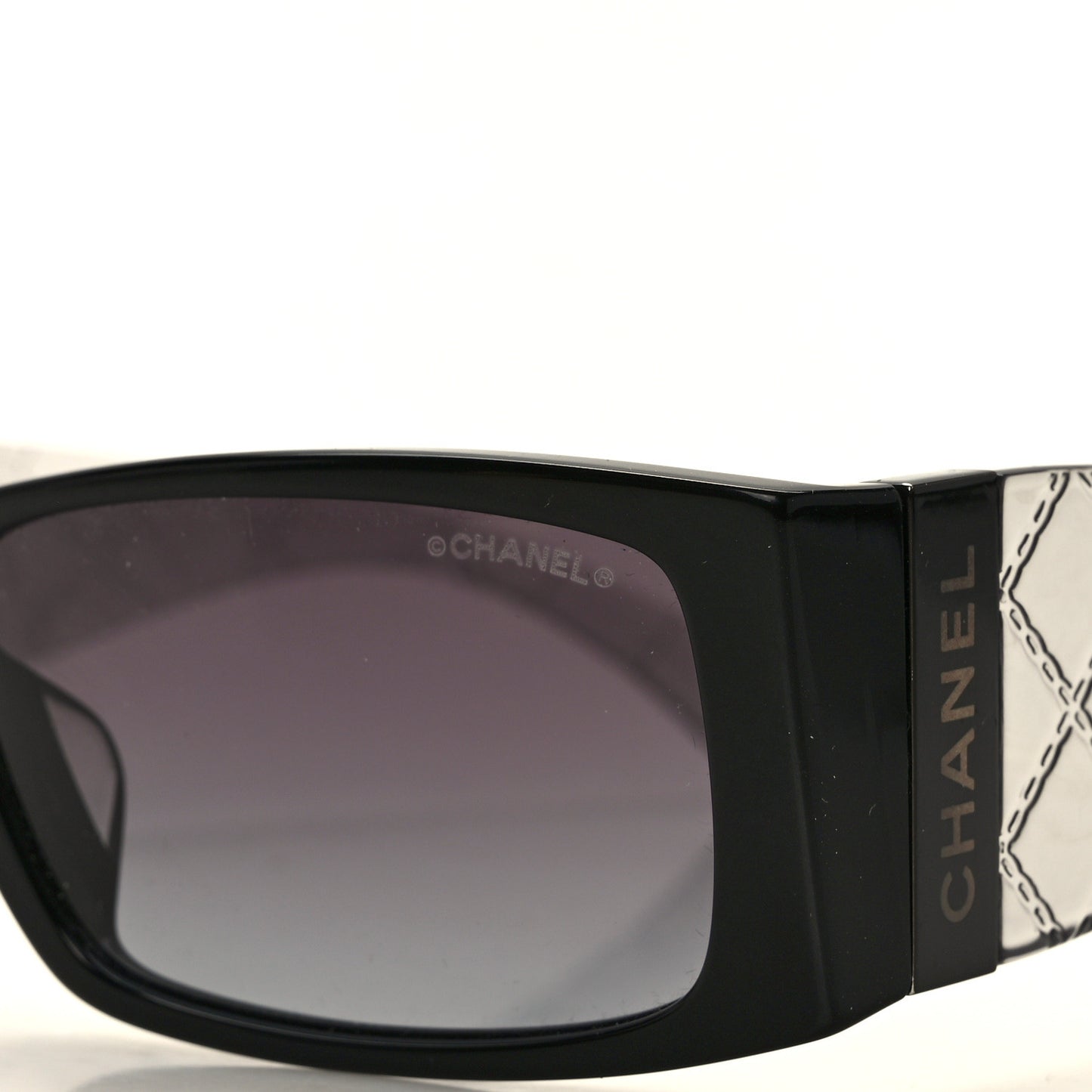 Rectangle Quilted Sunglasses 5425-A Black