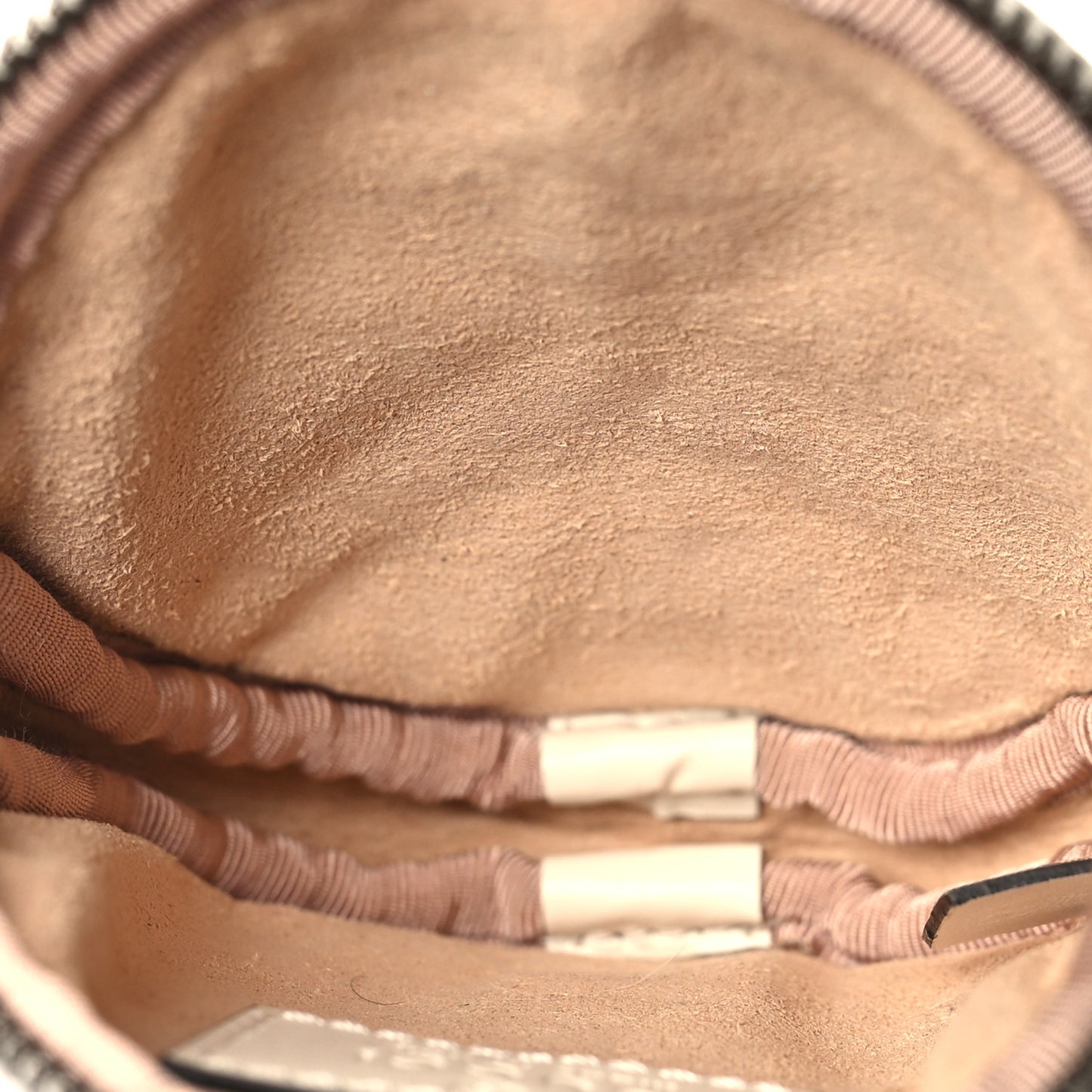 Calfskin Matelasse GG Marmont Round Coin Purse And Key Case White Black