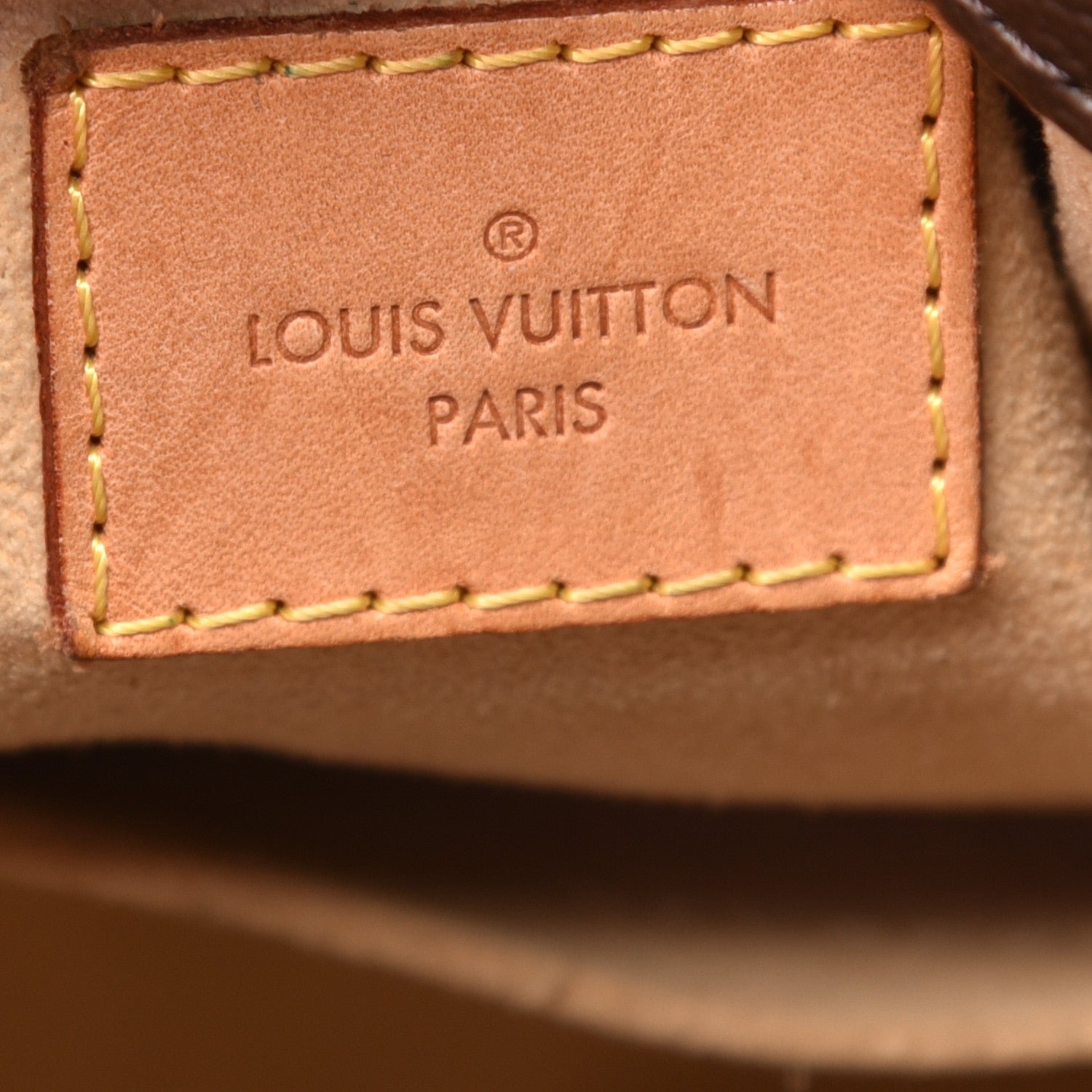 Louis Vuitton Monogram Artsy MM 6 of 12