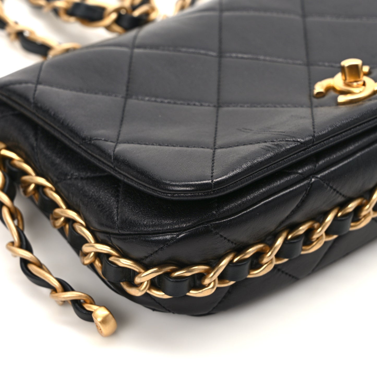 Shiny Lambskin Quilted Chain Around Flap Bag Black