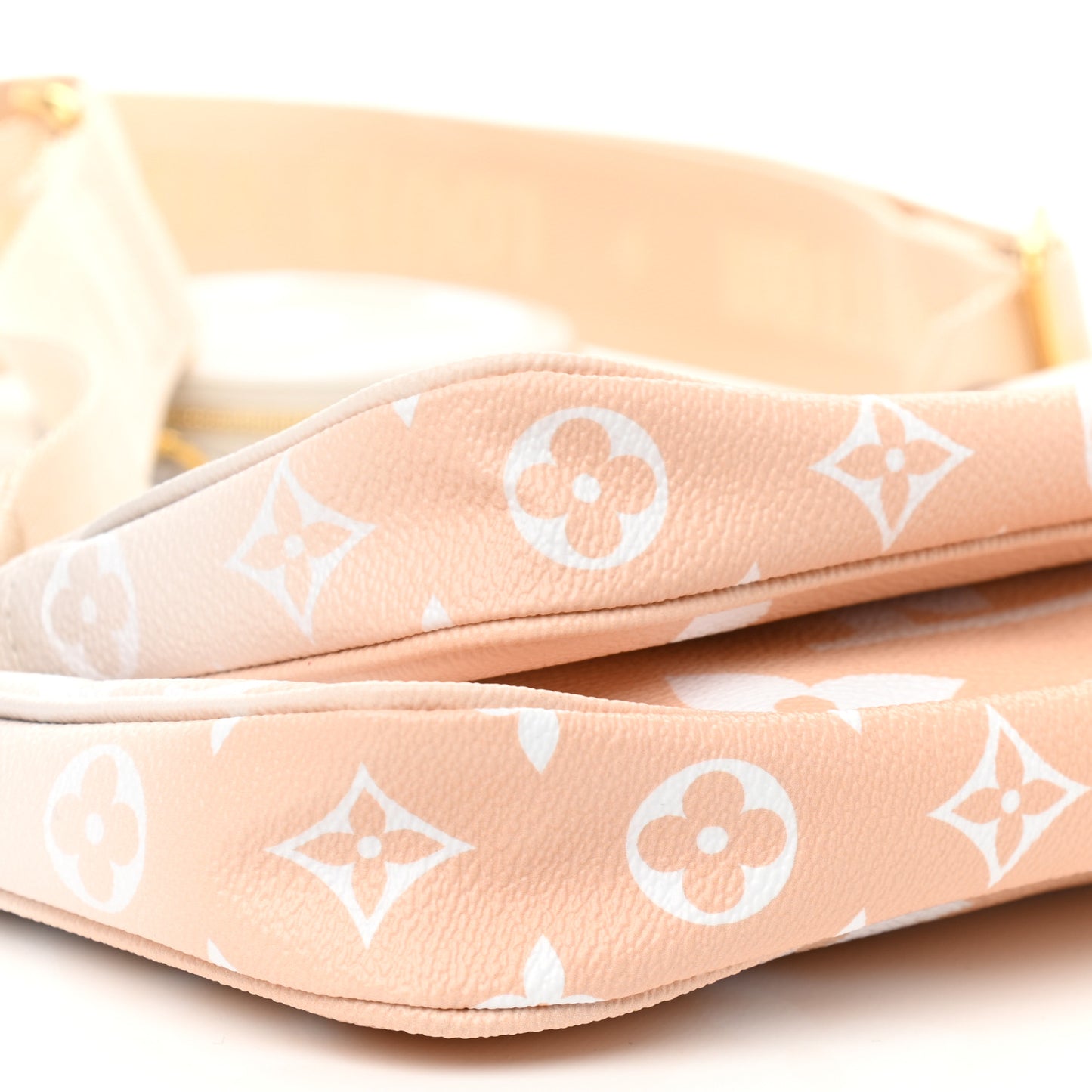 Monogram Giant By The Pool Multi Pochette Accessories Brume