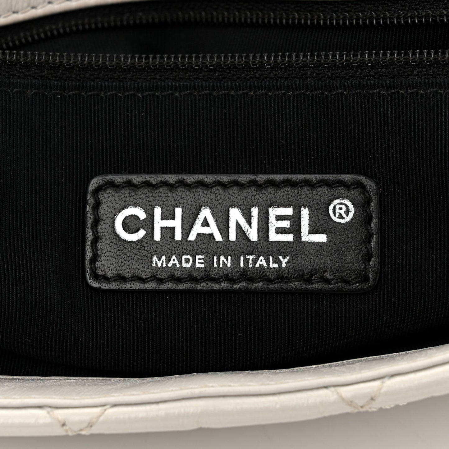 Calfskin Quilted Medium Chain Me Flap White