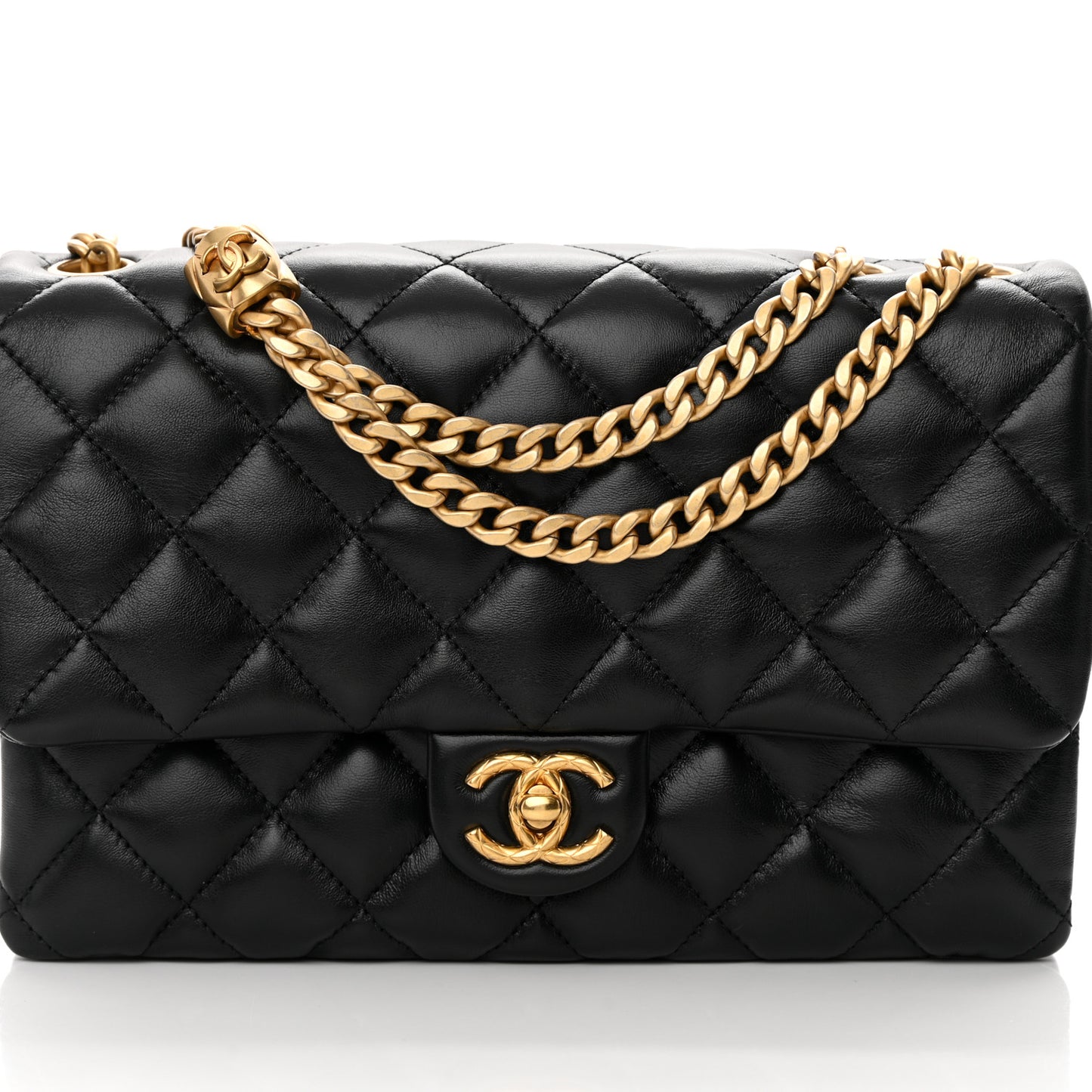 Lambskin Quilted Medium Pillow Crush Flap Black