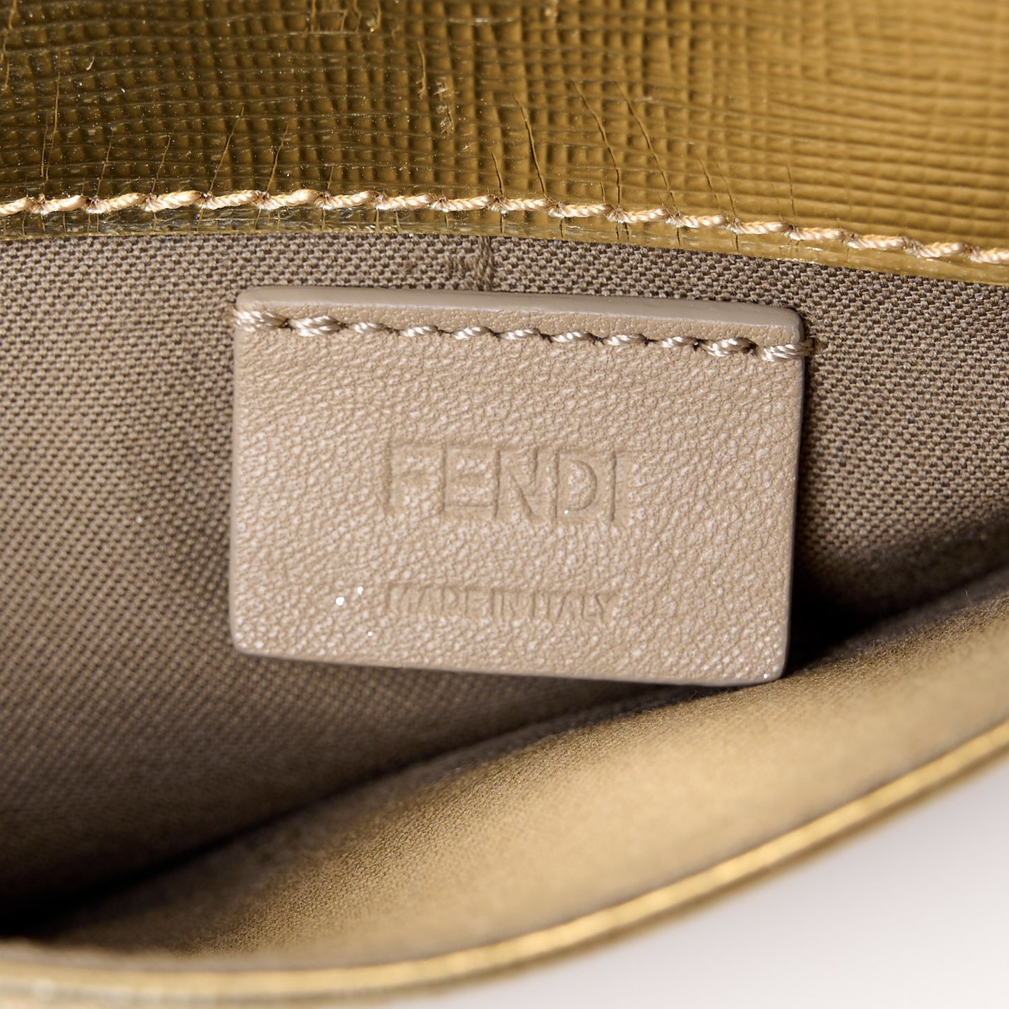 Vitello Mirror Elite Tube Wallet on Chain Gold