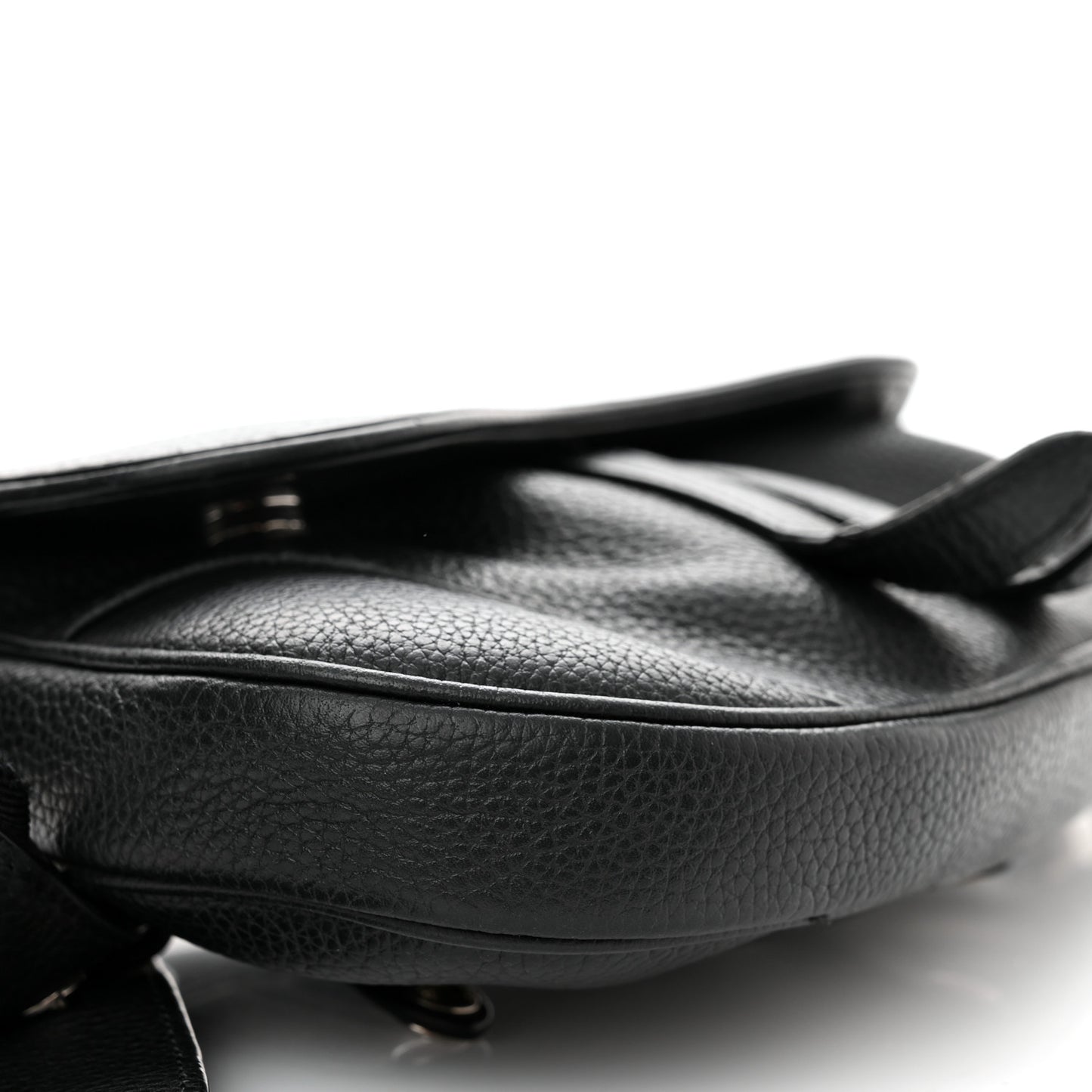 Grained Calfskin Mens Mini Saddle Bag Black