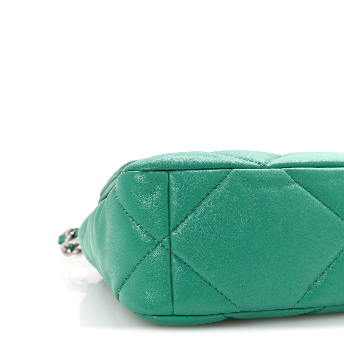 Lambskin Quilted Medium Chanel 19 Flap Green