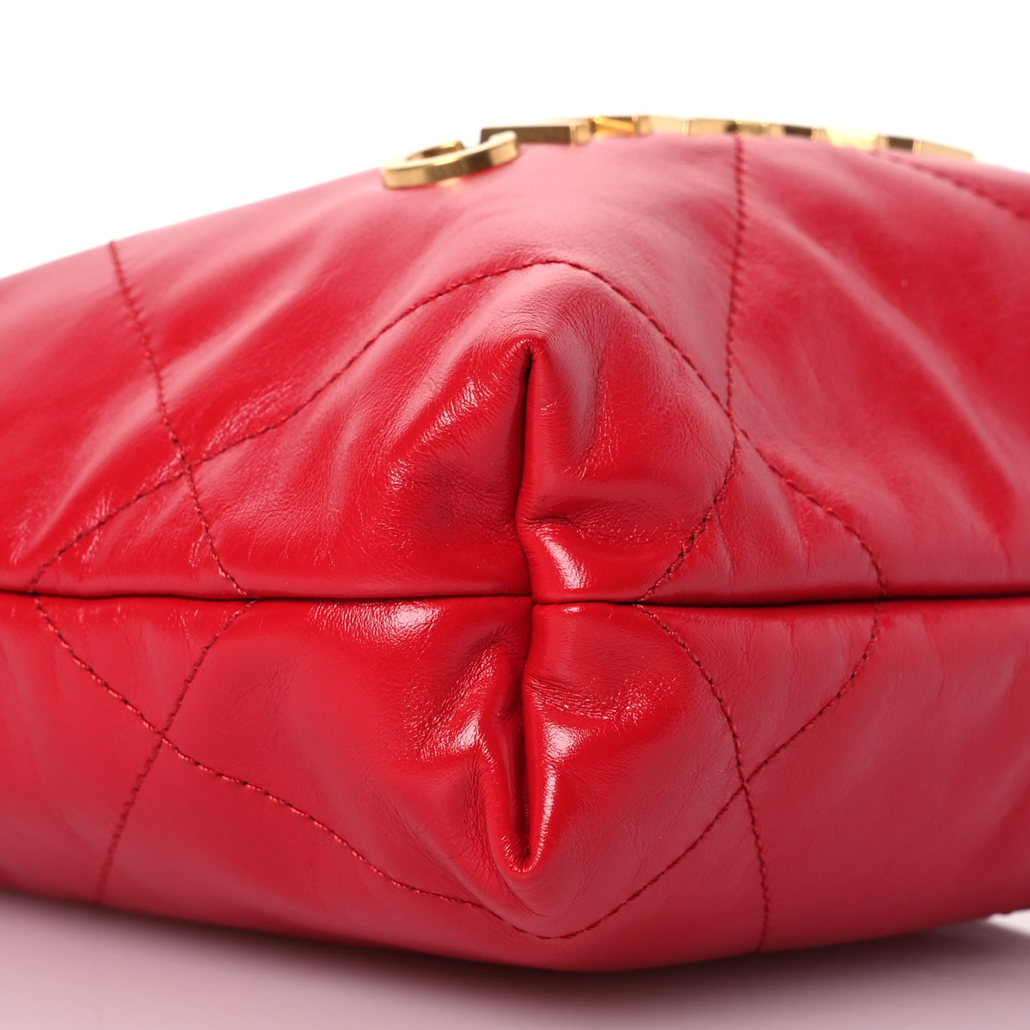 Shiny Calfskin Quilted Mini Chanel 22 Red