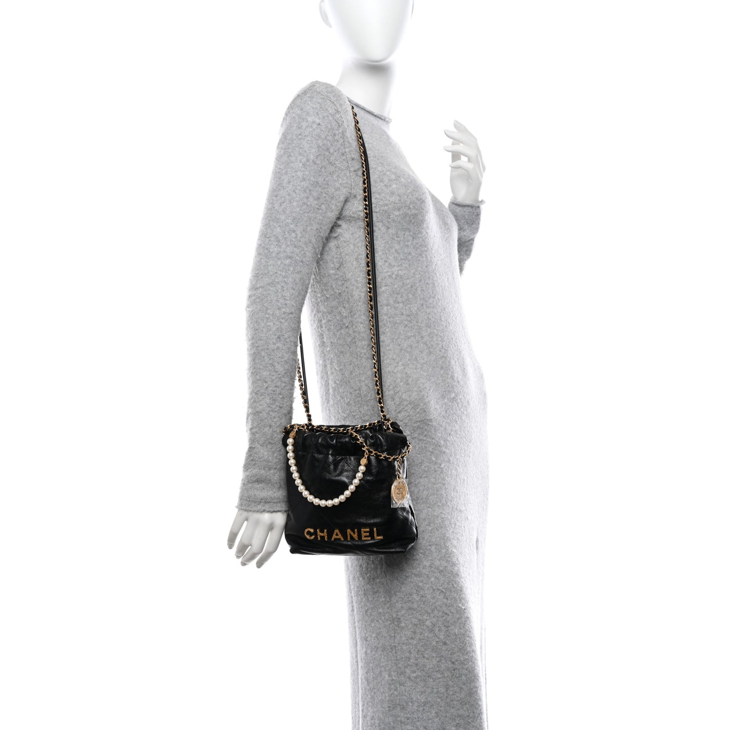 Shiny Crumpled Calfskin Quilted Pearl Mini Chanel 22 Black