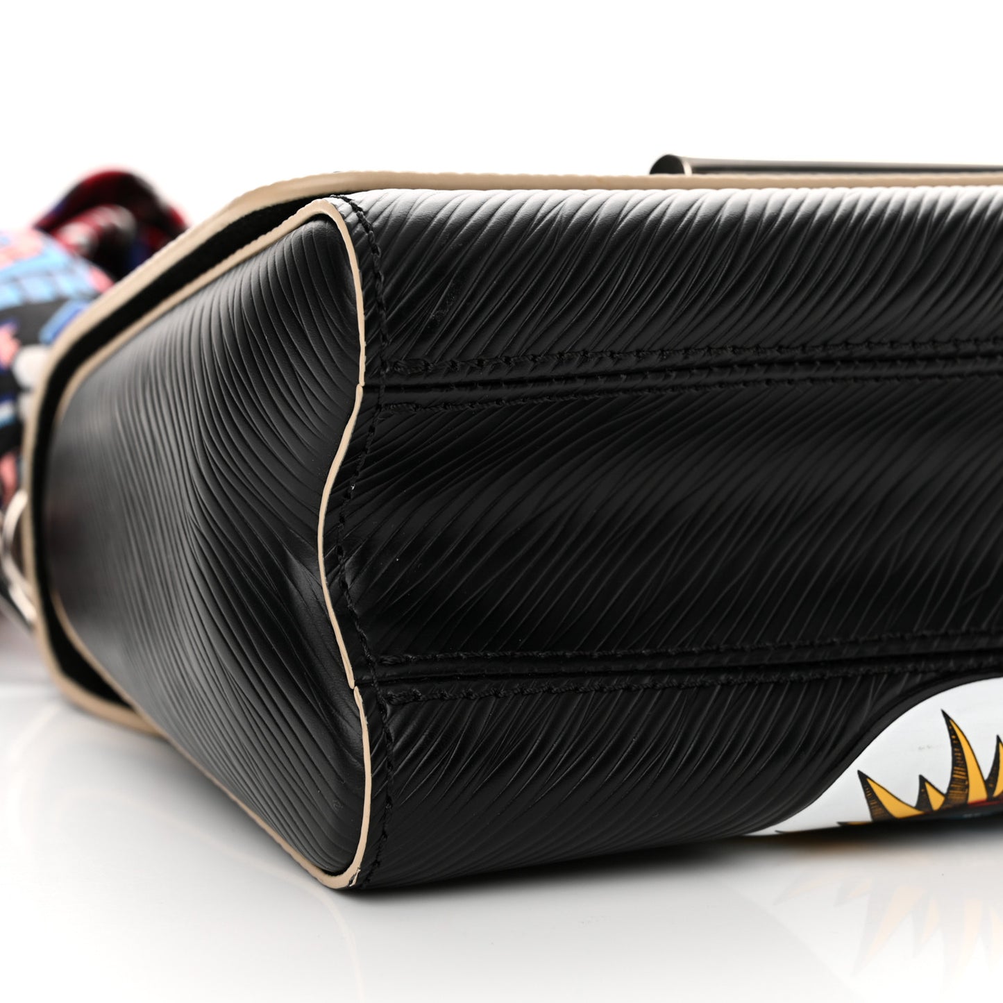 Epi World Tour Twist Shoulder Bag PM Black