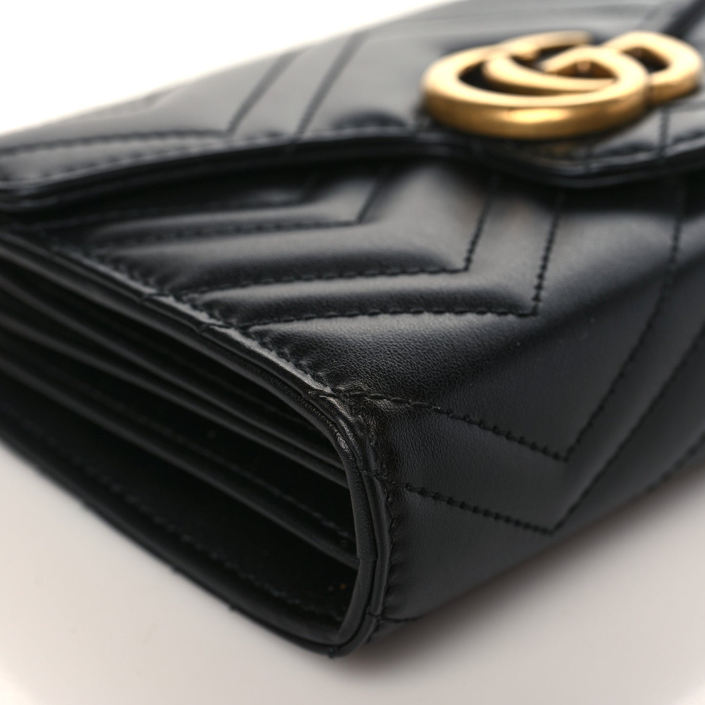 Calfskin Matelasse GG Marmont Chain Wallet Black