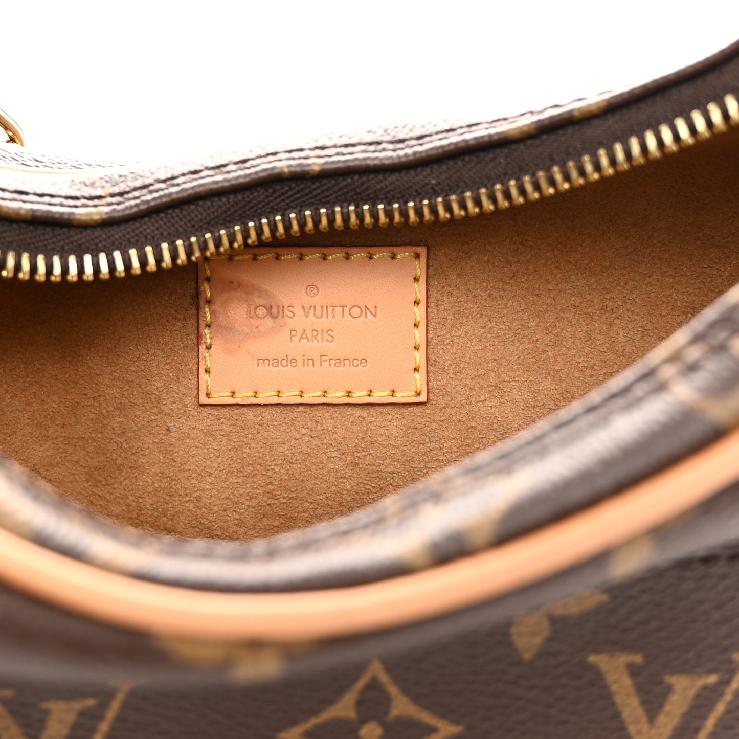 Monogram Loop