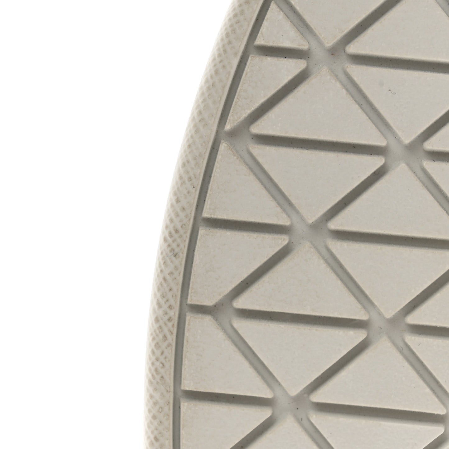 Soft Nappa Triangle Logo Low Top Sneakers 36 White
