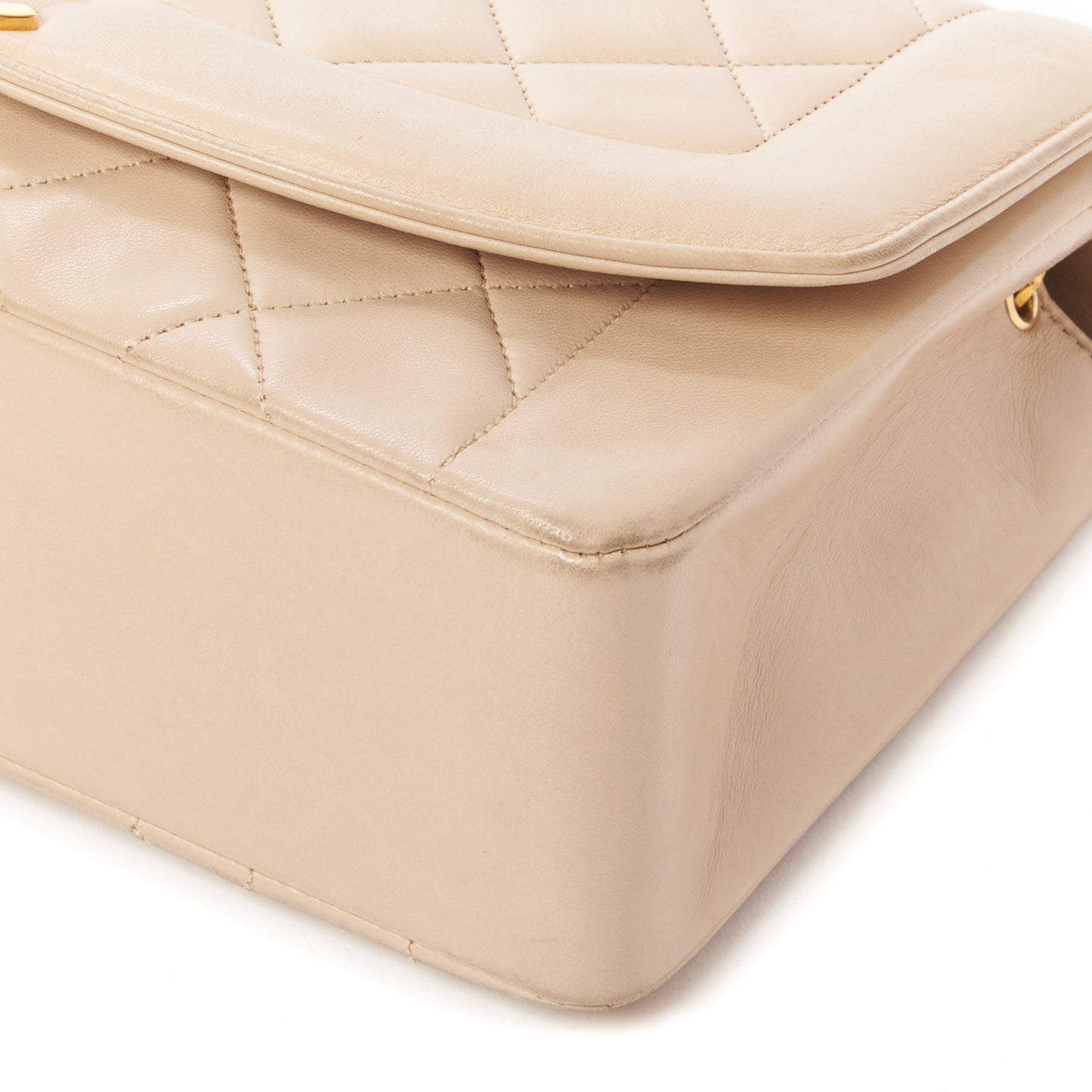 Lambskin Quilted Medium Single Flap Beige