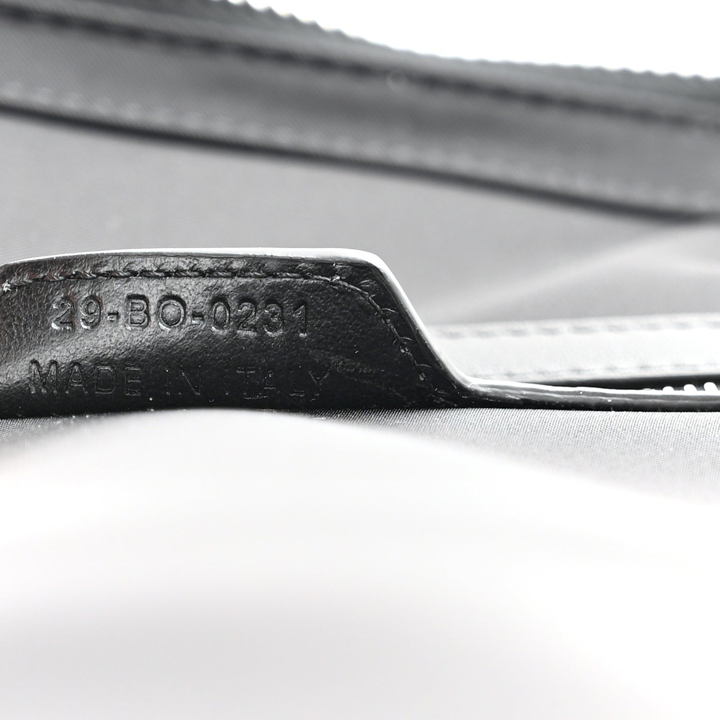 Calfskin Oblique Galaxy Perforated Marsupio World Tour Pelle Sling Black White