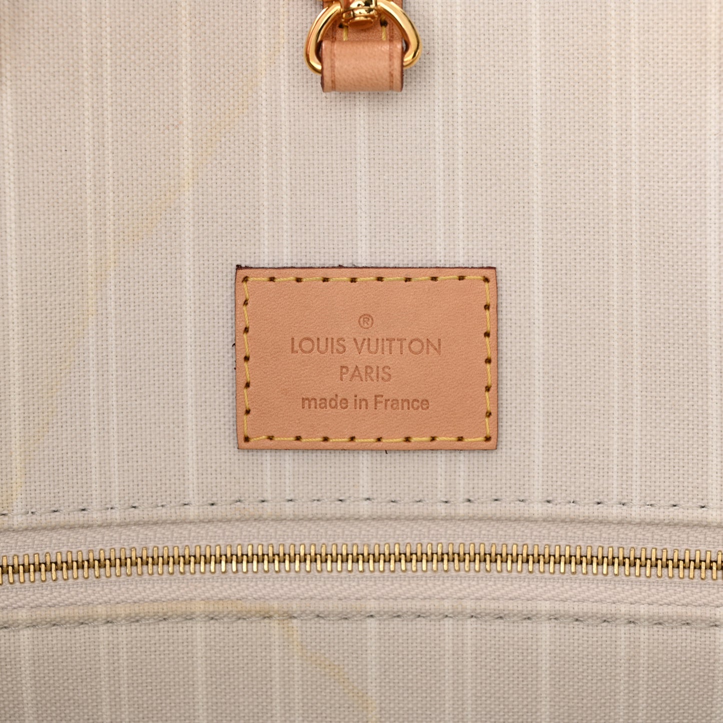 Monogram Giant By The Pool OnTheGo GM Brume