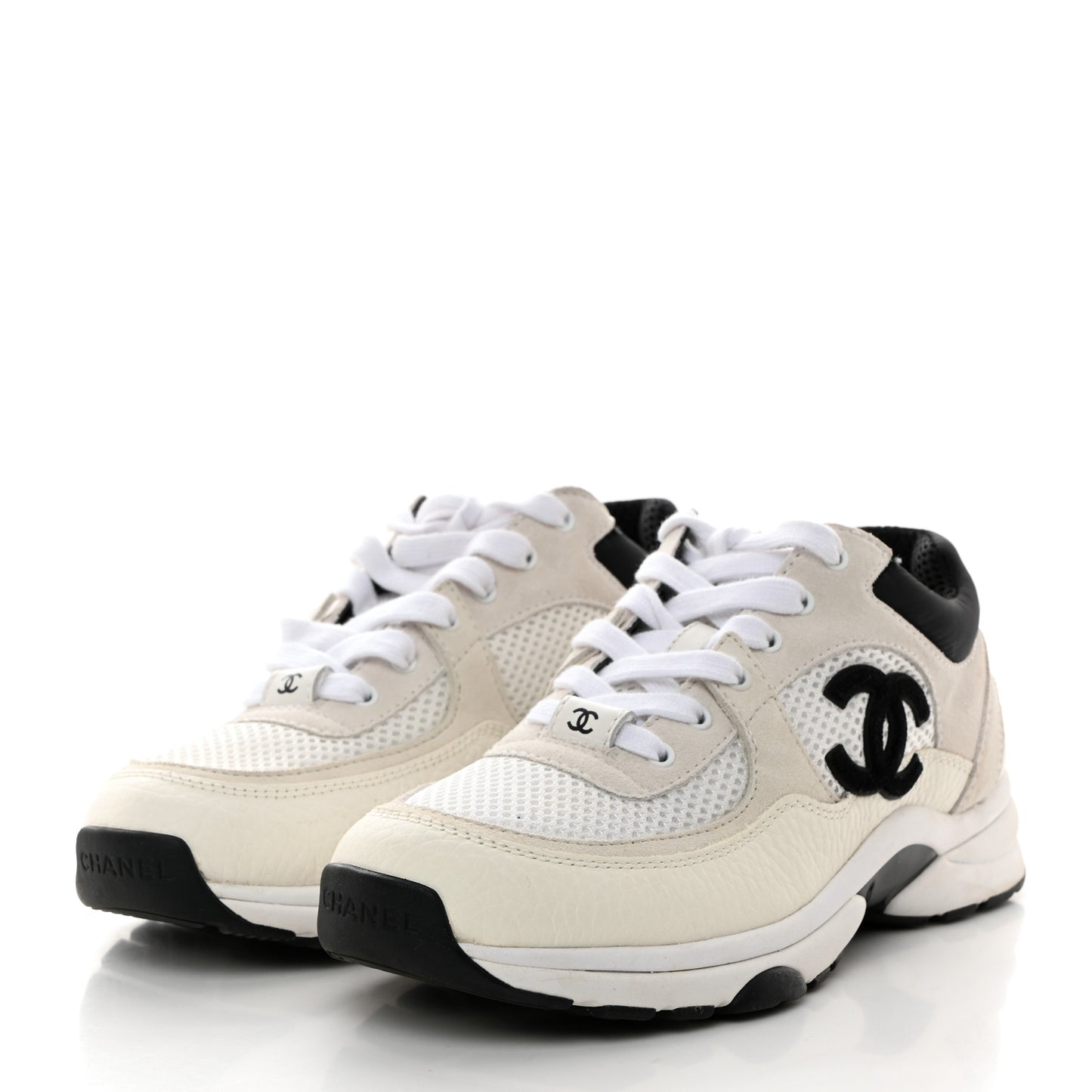 Mesh Suede Calfskin Grained Calfskin Womens CC Sneakers 36 White Black