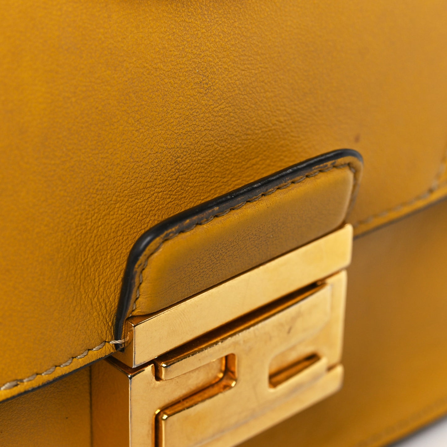 Vitello Grace Matte Small Kan U Shoulder Bag Yellow