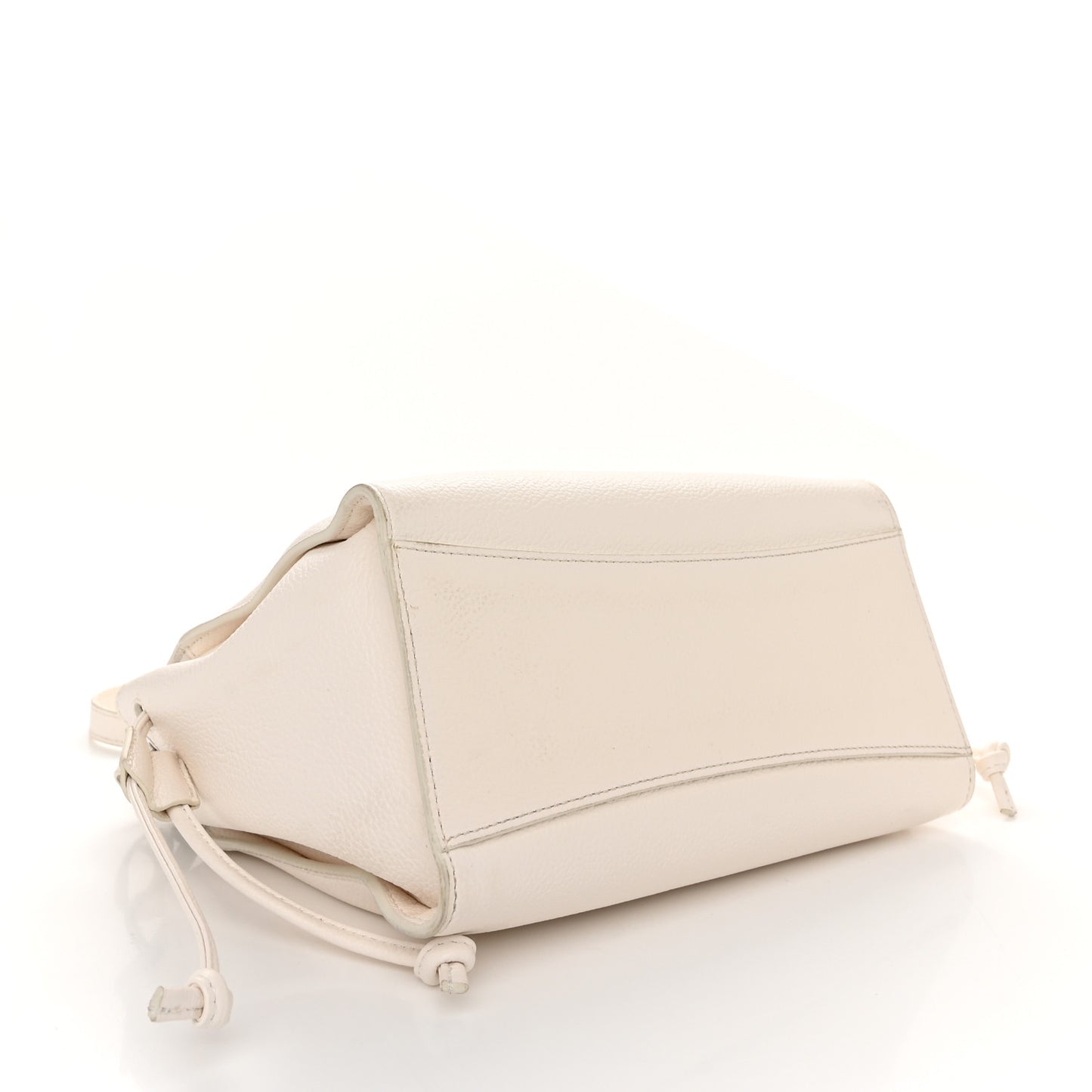 Heavy Grain Small Iris Tote Chalk Black