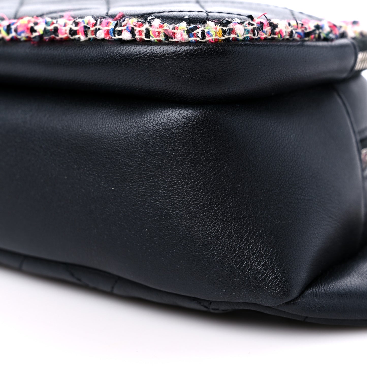 Lambskin Tweed Quilted Elegant Trim Waist Belt Bag Black