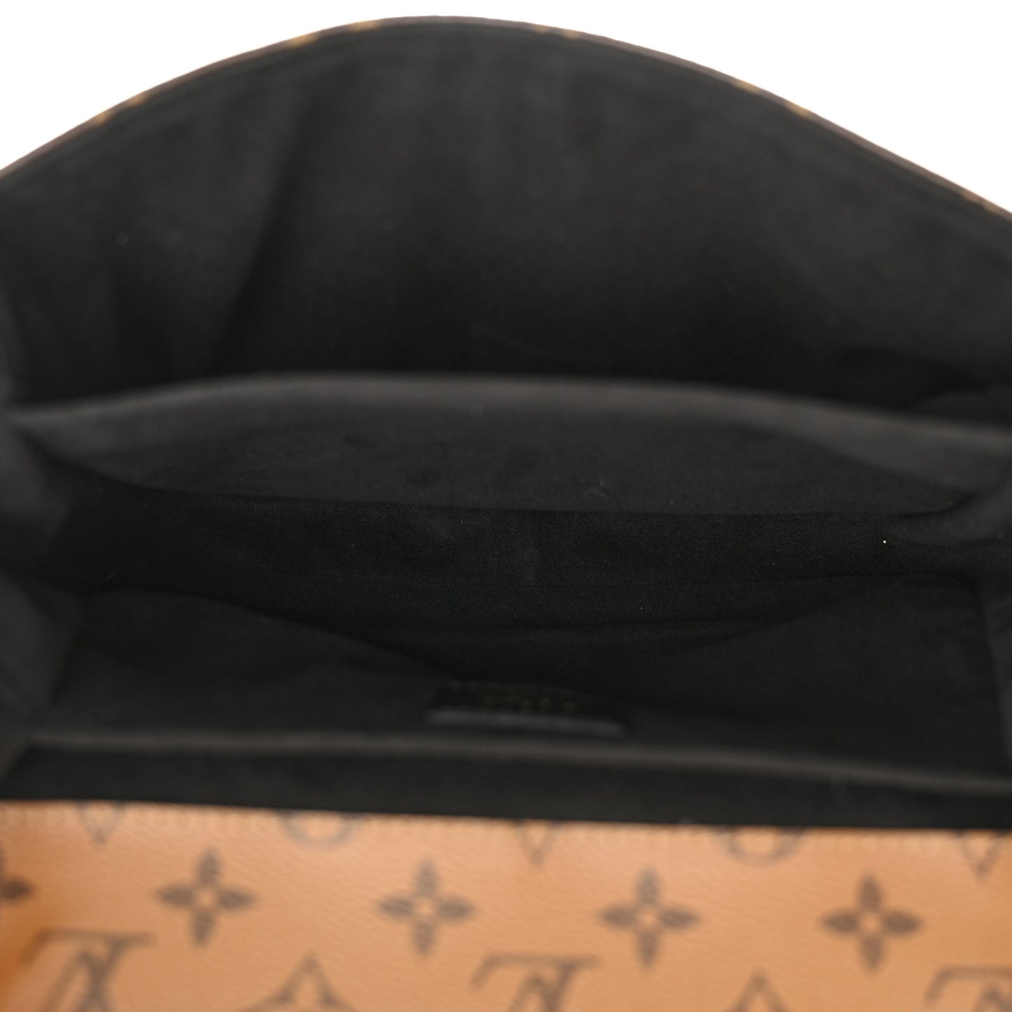 Reverse Monogram Pochette Metis