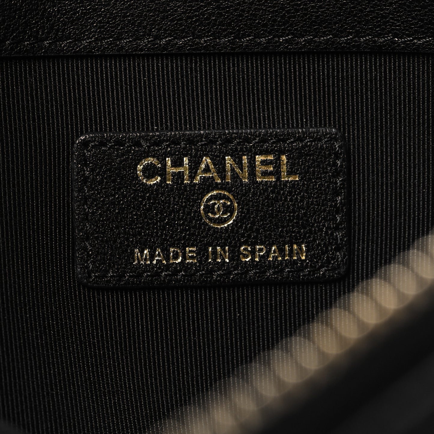 Lambskin Quilted Chanel 19 Medium Cosmetic Case Black