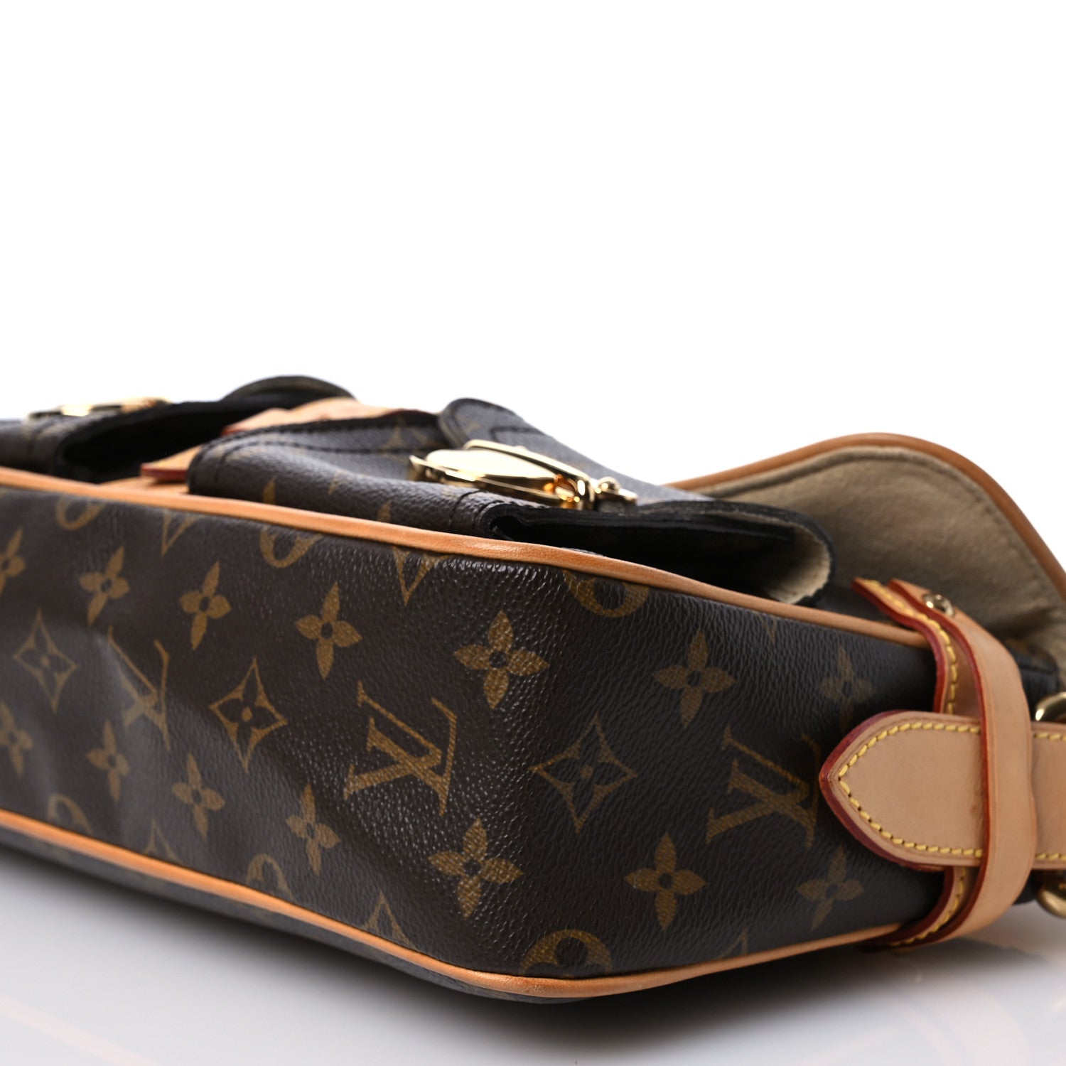 Louis Vuitton Monogram Hudson PM 9 of 9
