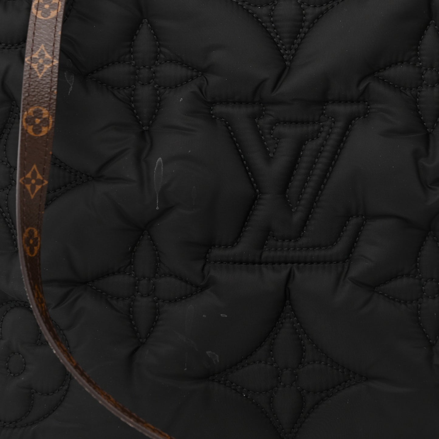 Econyl Monogram Pillow Giant Onthego MM Black