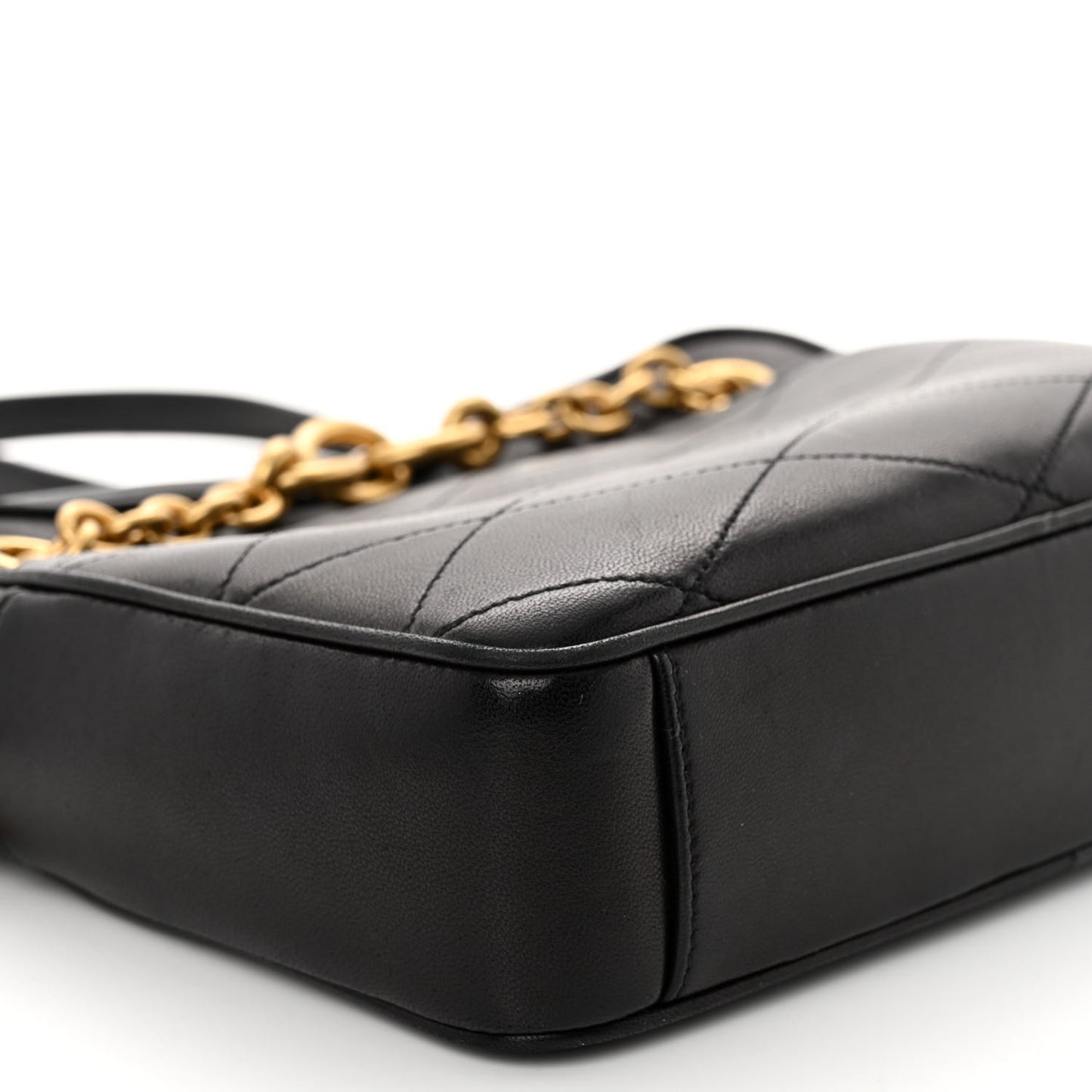 Lambskin Quilted Le Maillon Chain Strap Crossbody Black