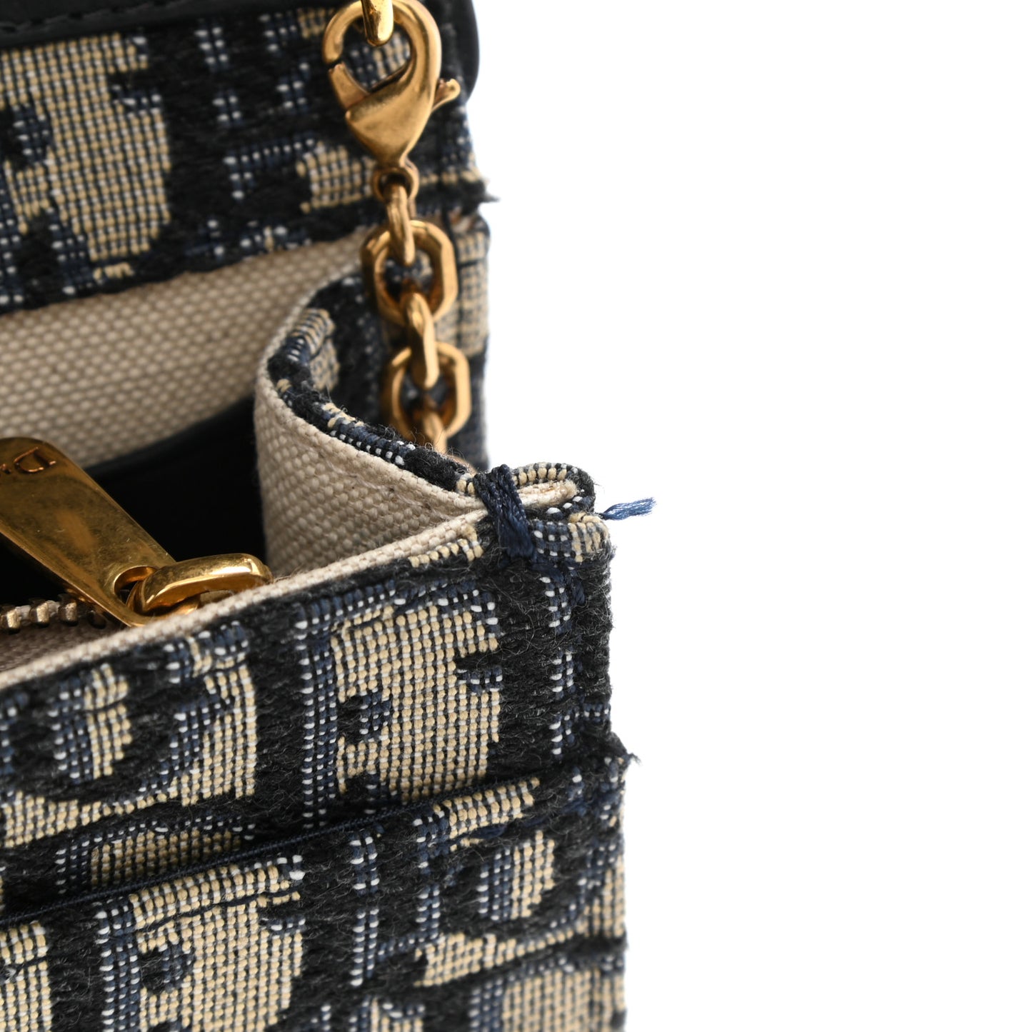 Oblique Saddle Chain Pouch Blue