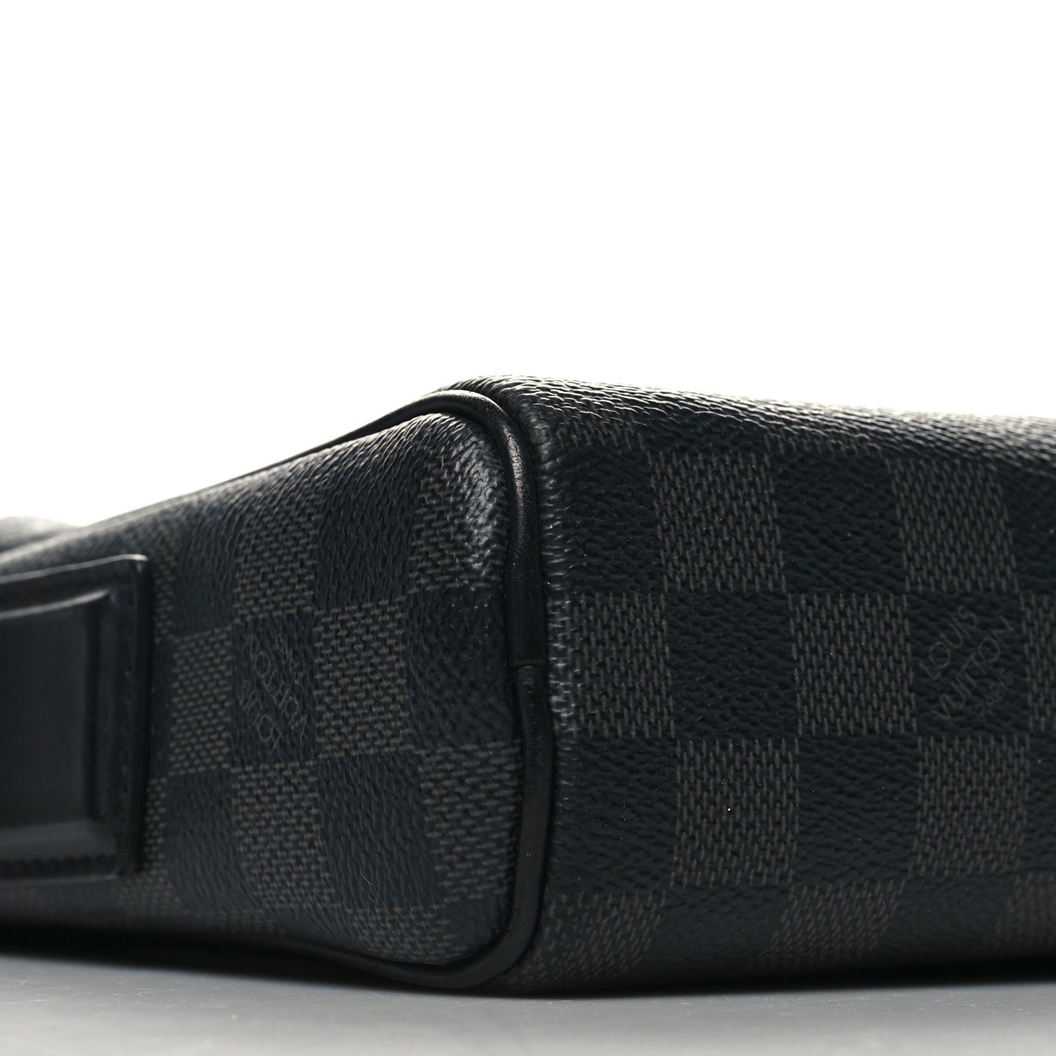 Louis Vuitton Damier Graphite Dayton Reporter PM 10 of 12