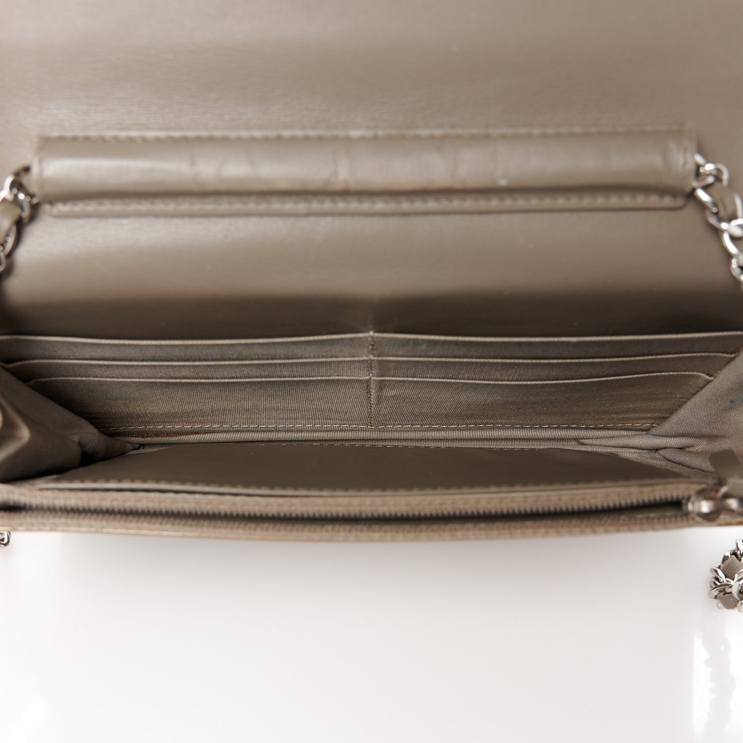 Patent Quilted Brilliant Wallet On Chain WOC Grey