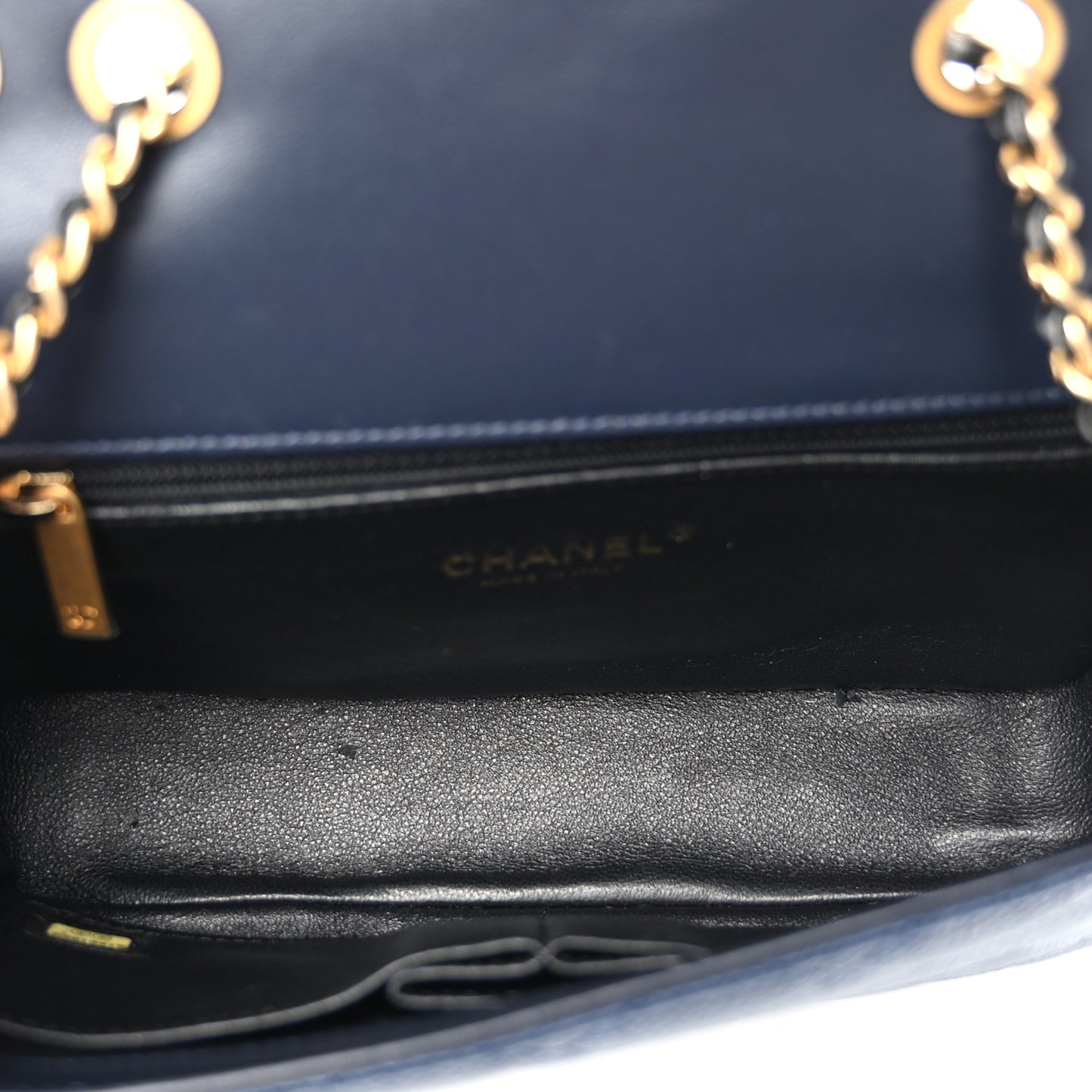 Caviar Quilted Small CC Filigree Flap Navy Black